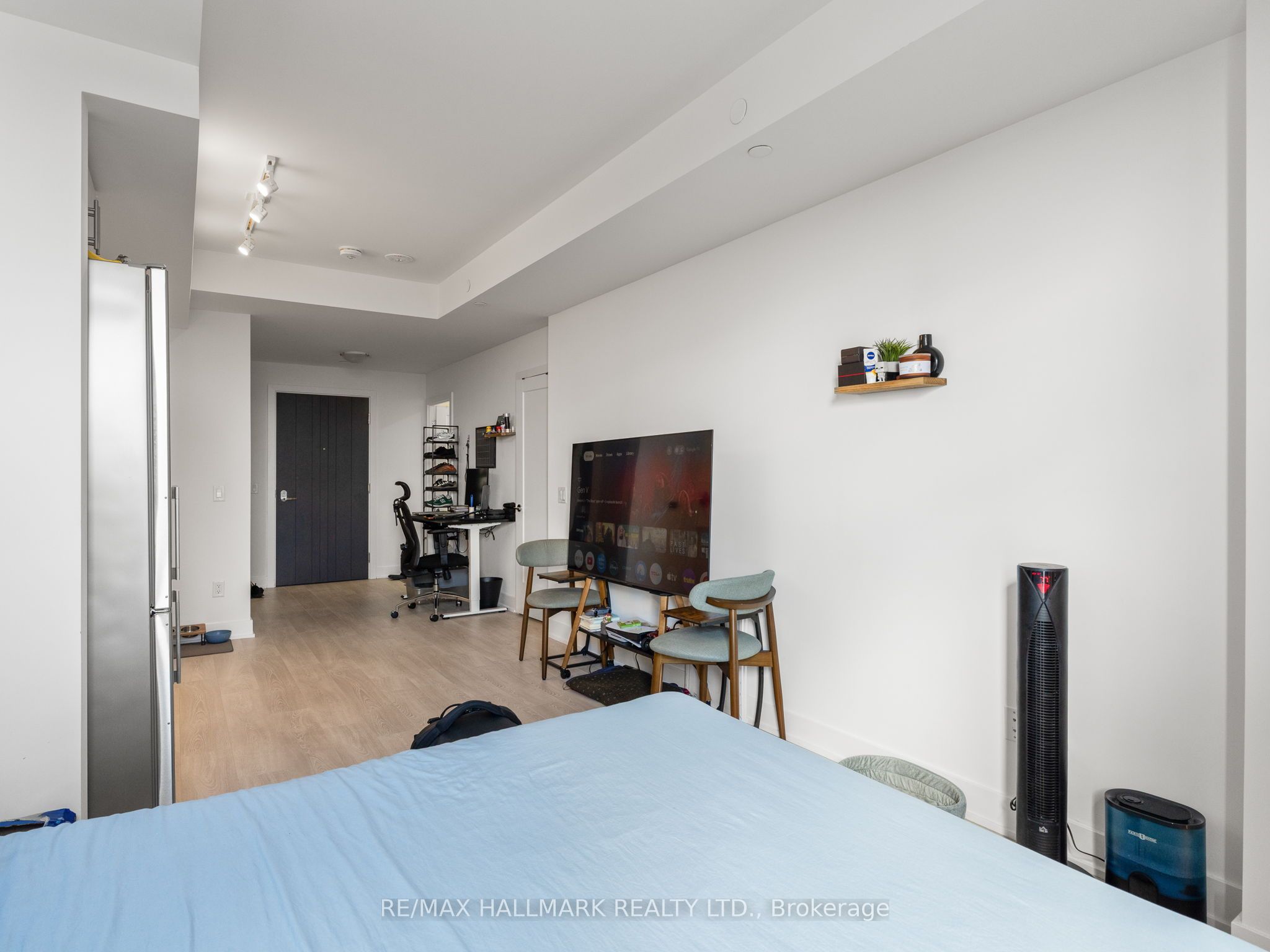 2545 Simcoe Street Ph20 Property Photo 5