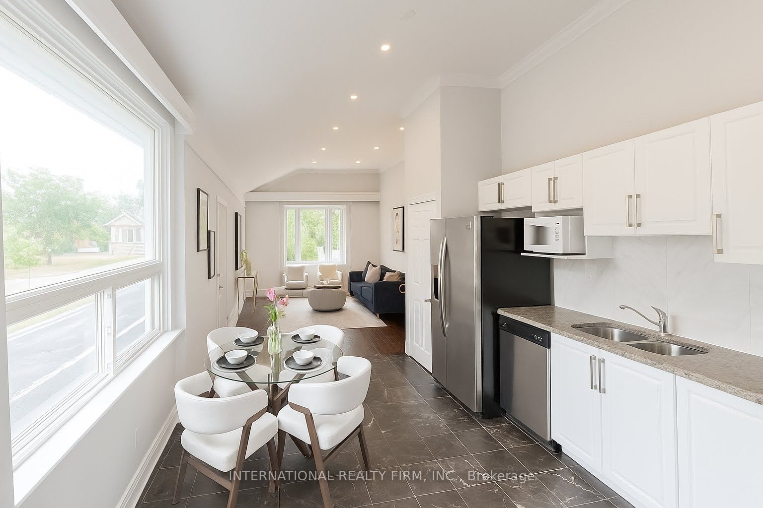 9 Benshire Drive Property Photo 5