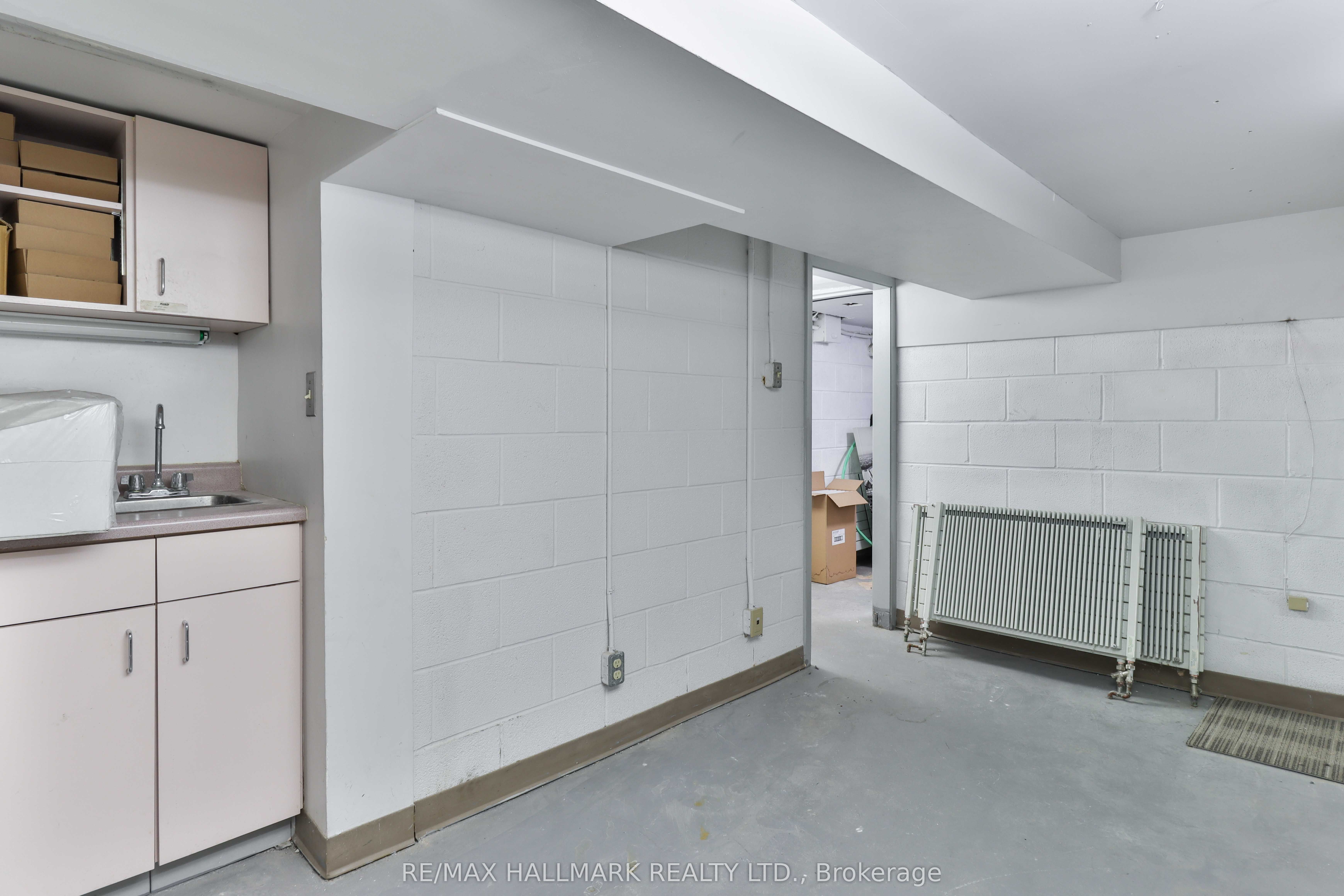 478 Cosburn Avenue N Property Photo 24