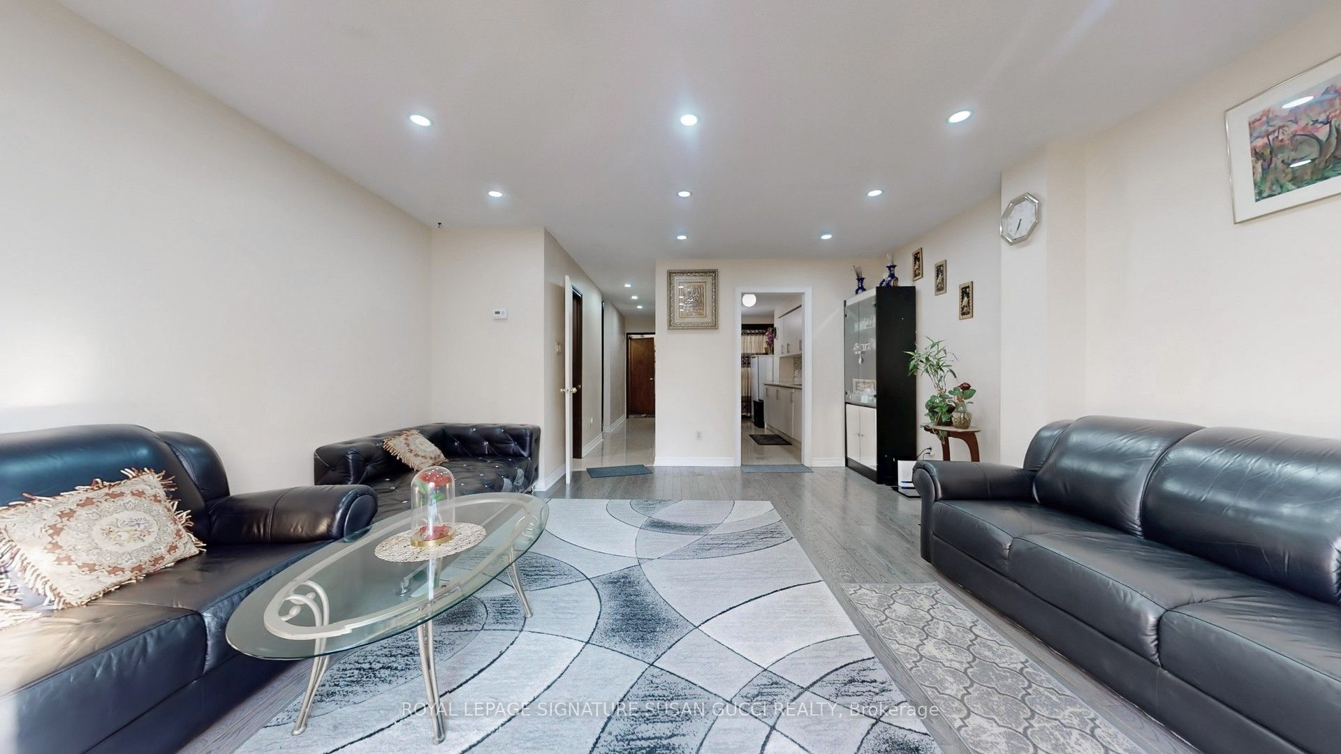 46 Albion Avenue Property Photo 7