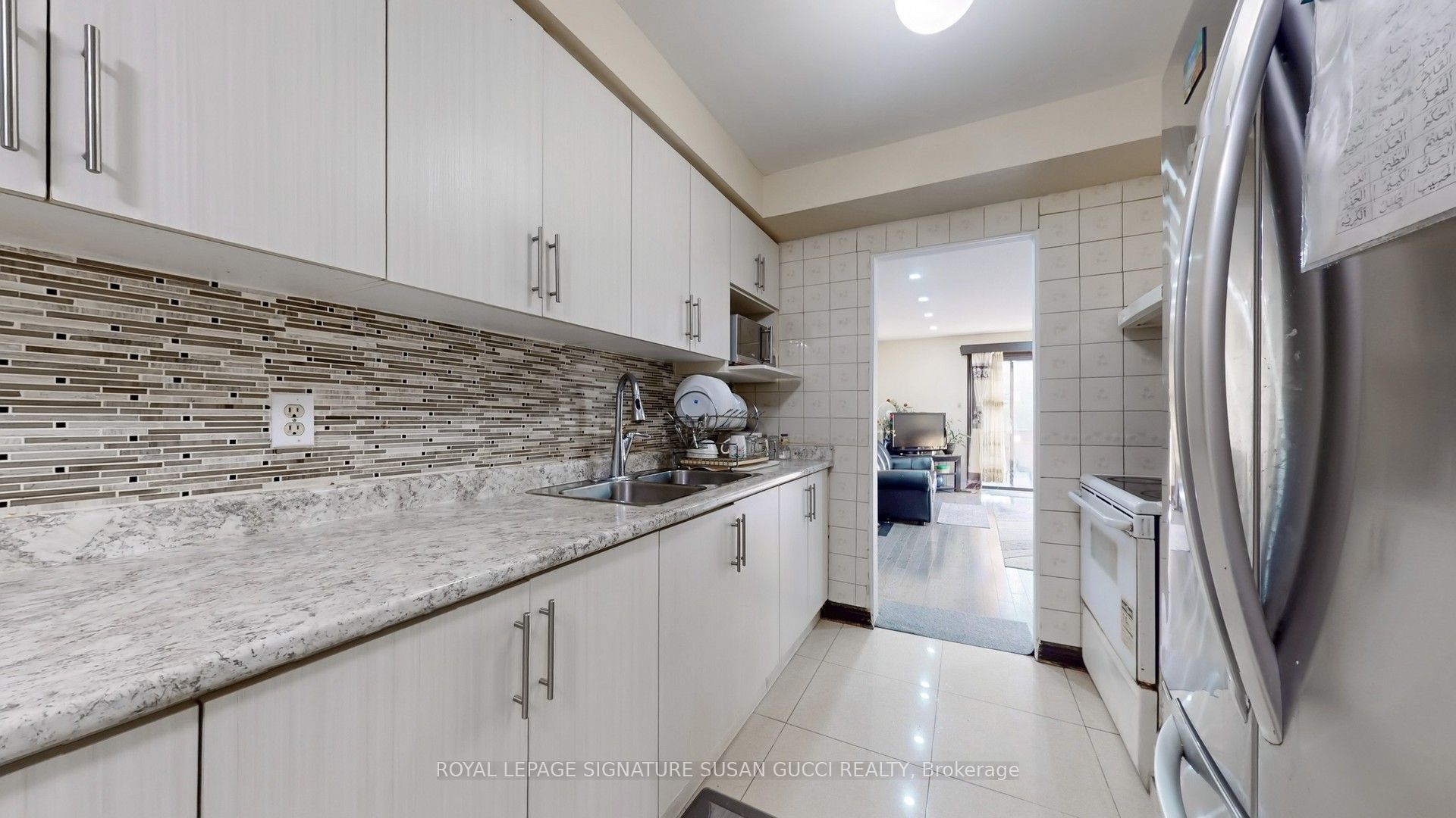 46 Albion Avenue Property Photo 11