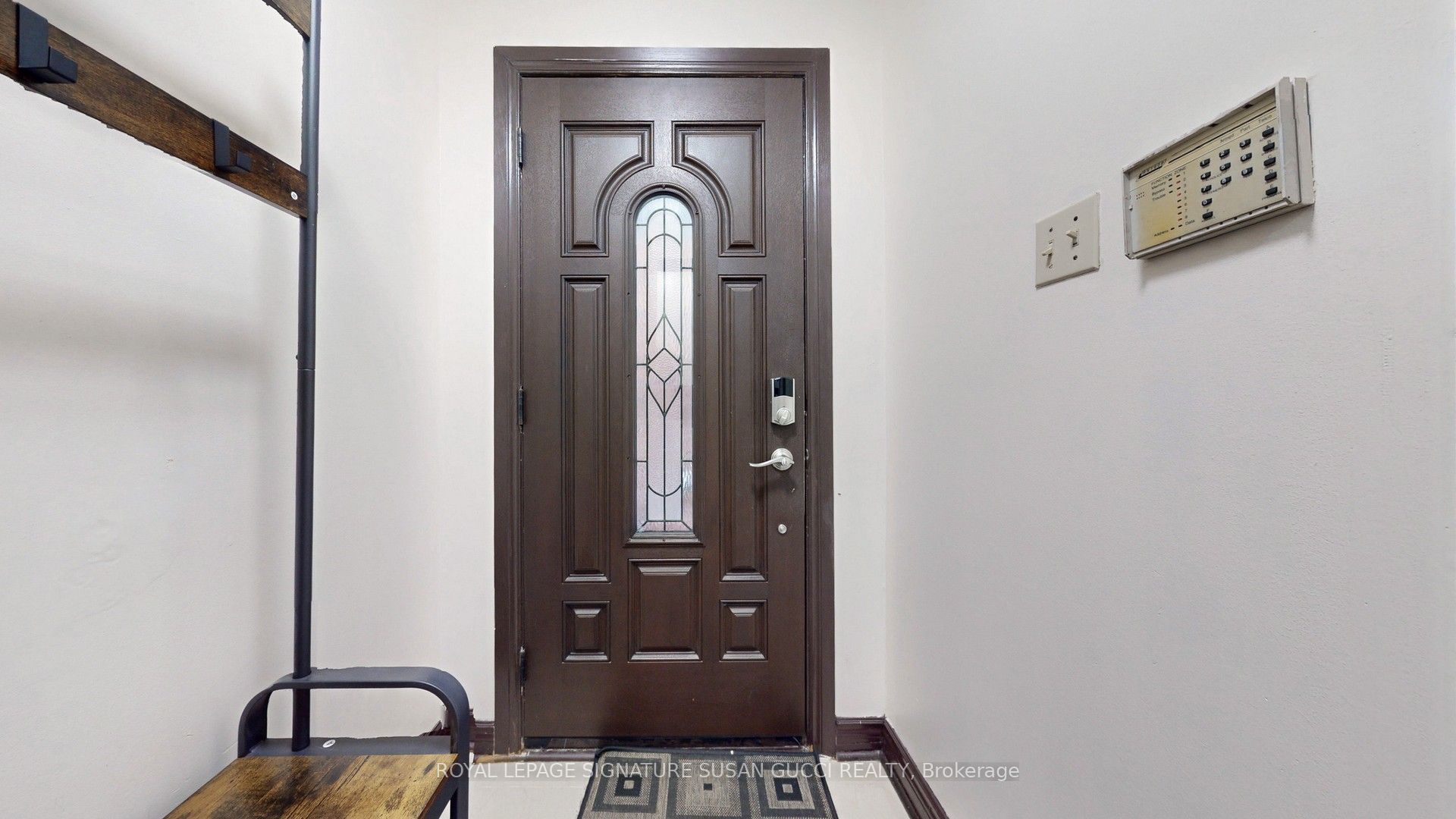 46 Albion Avenue Property Photo 17