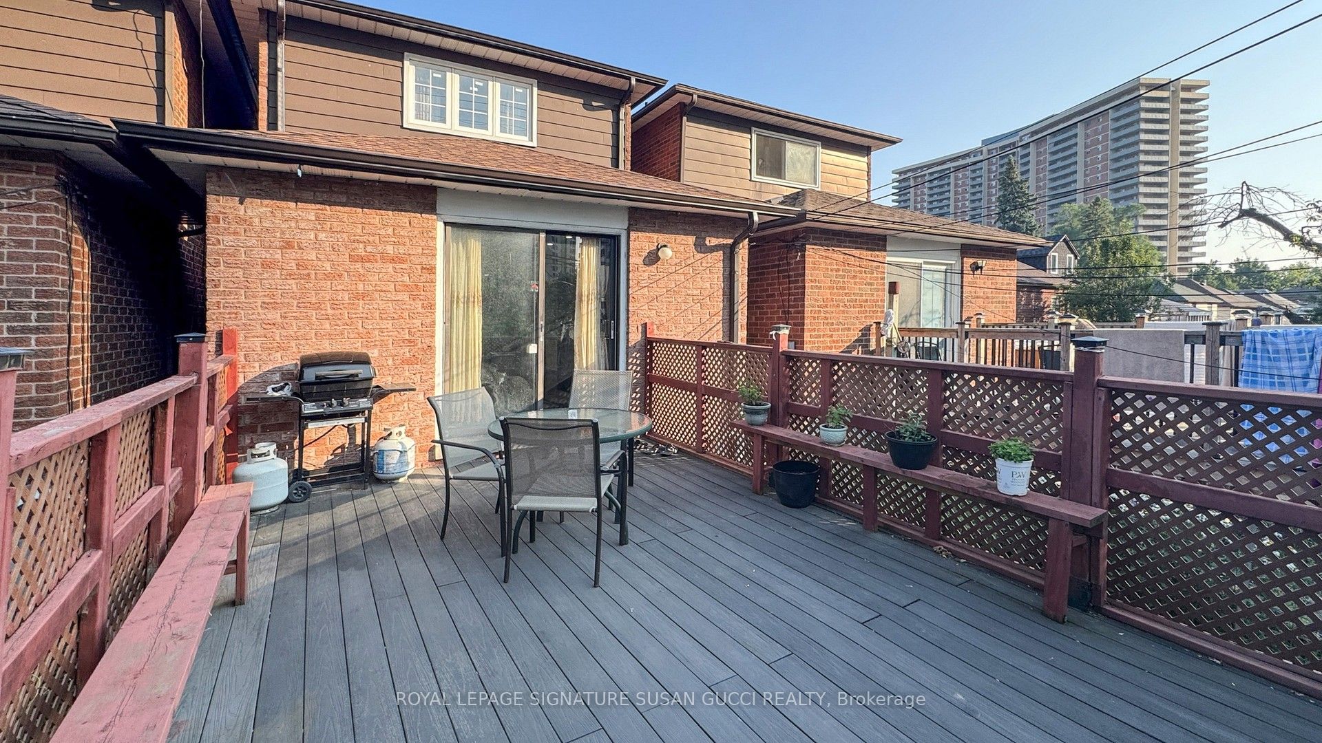 46 Albion Avenue Property Photo 32