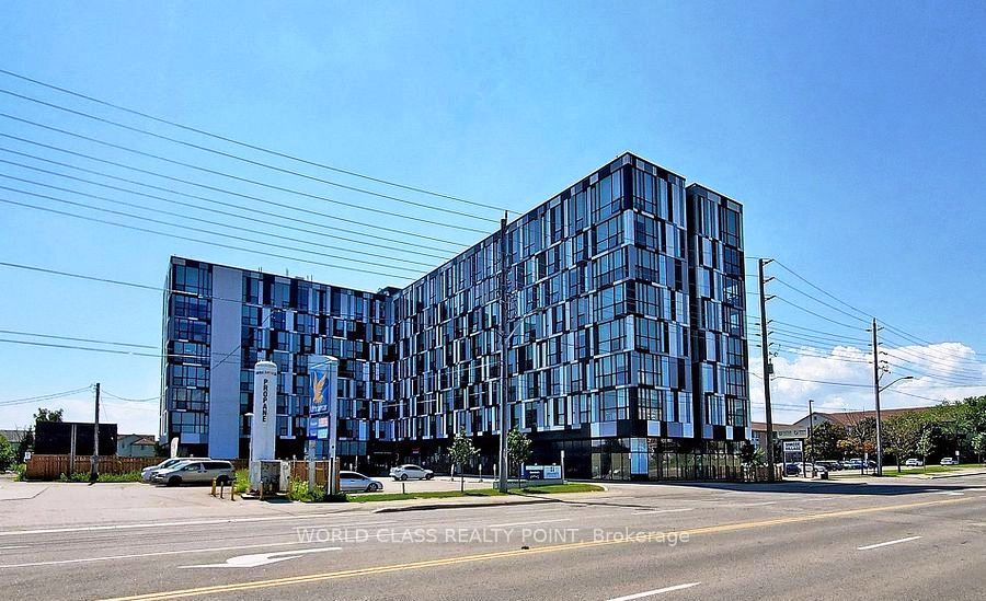 1900 N Simcoe Street 633 Property Photo 1