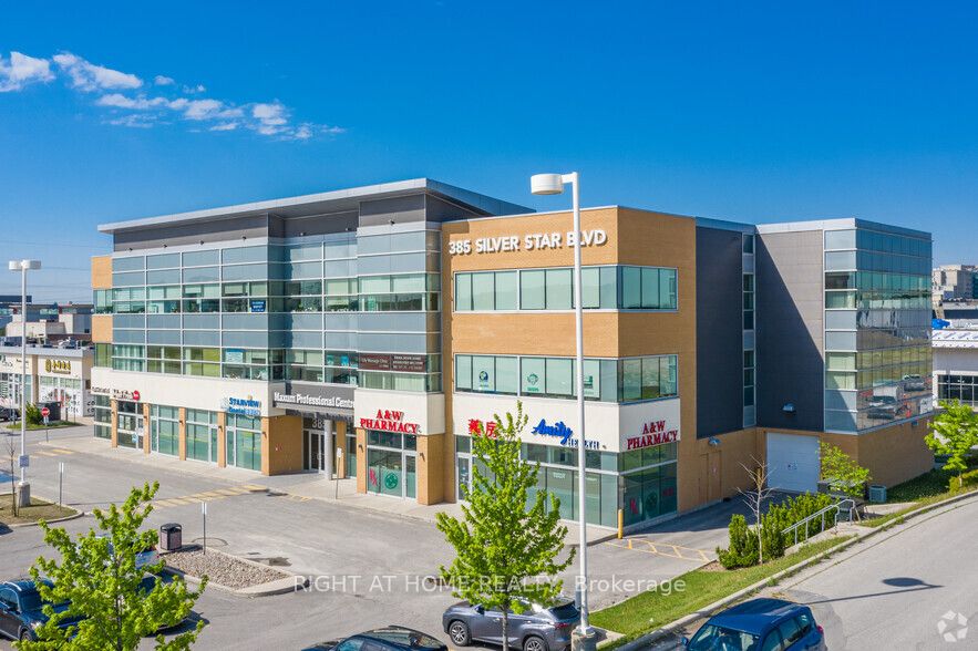 385 Silver Star Boulevard 215 & 216 Property Photo 1