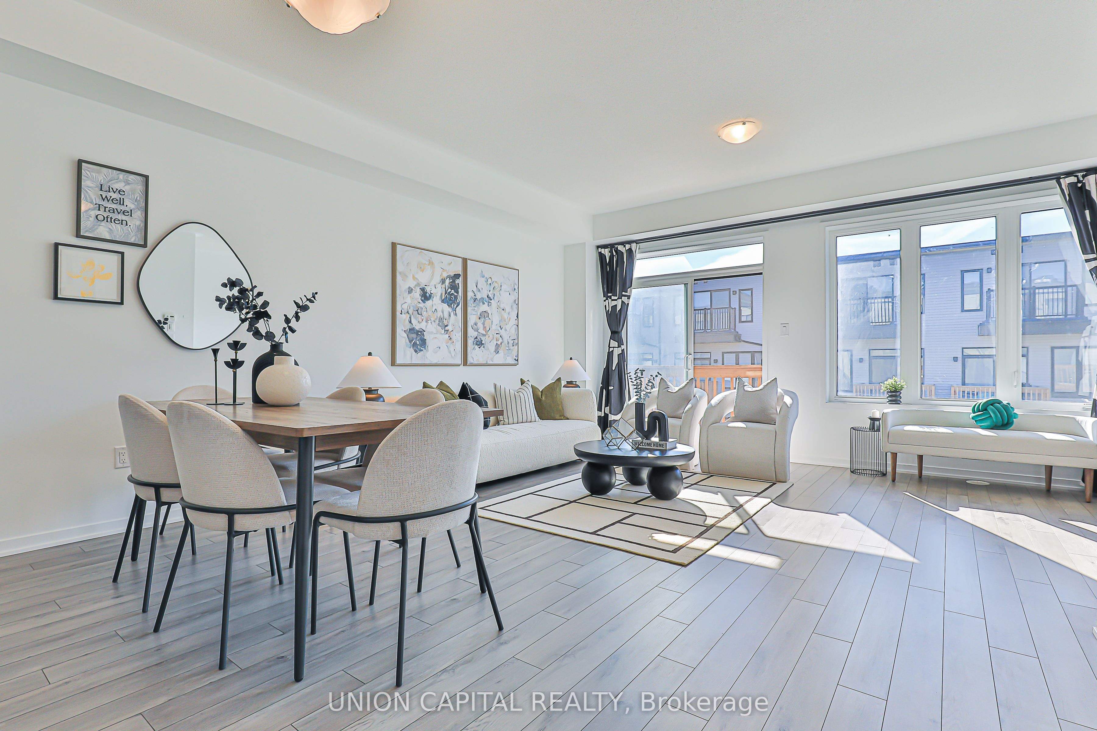 799 Stanstead Path Property Photo 6