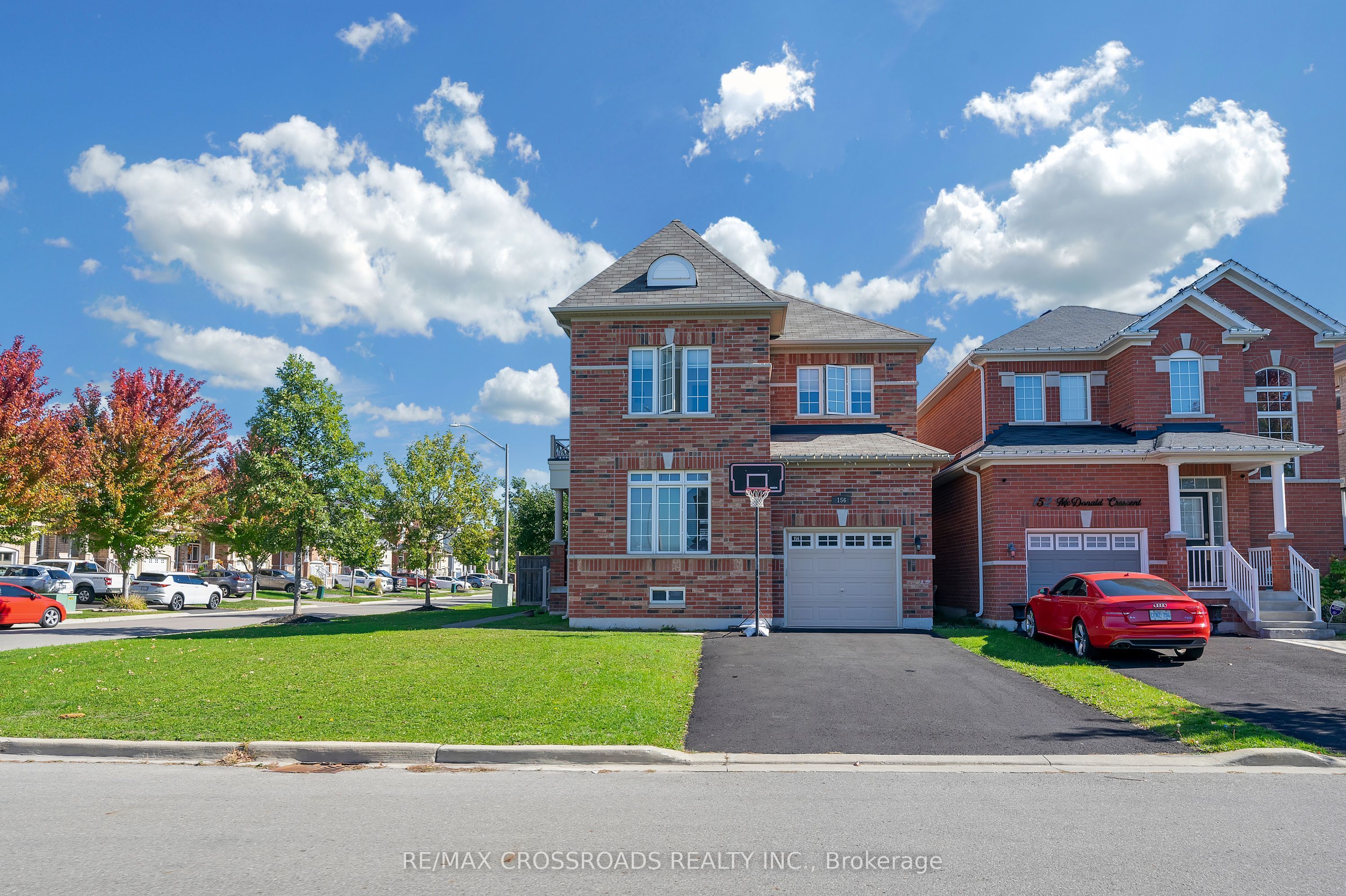 156 Mcdonald Crescent Property Photo 1