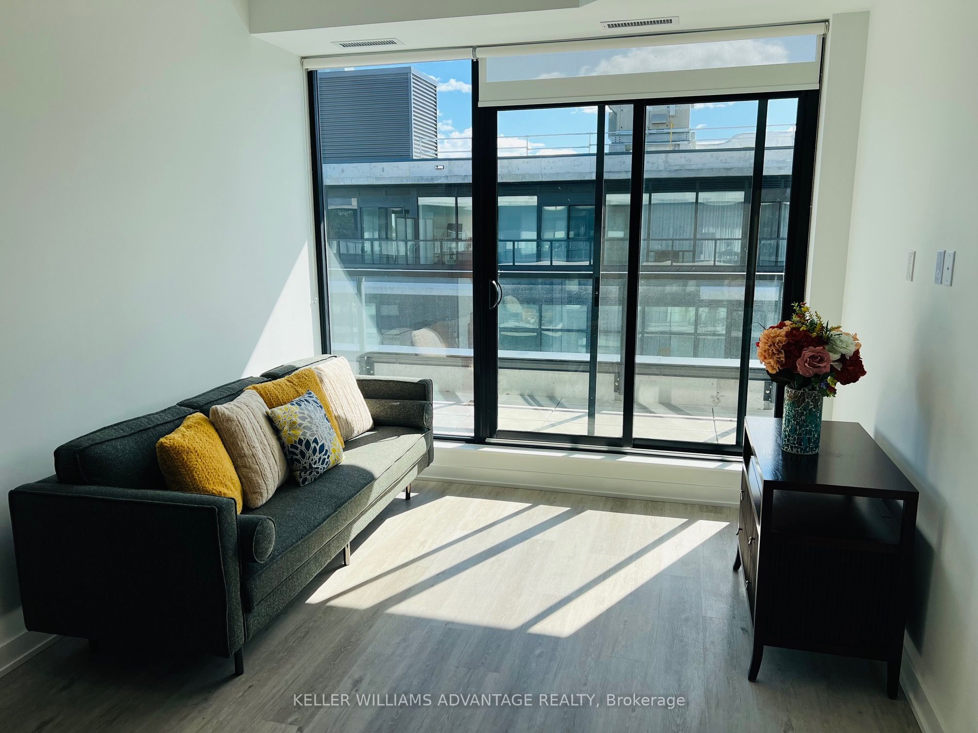 1604 Charles Street E PH-511 B Property Photo 1