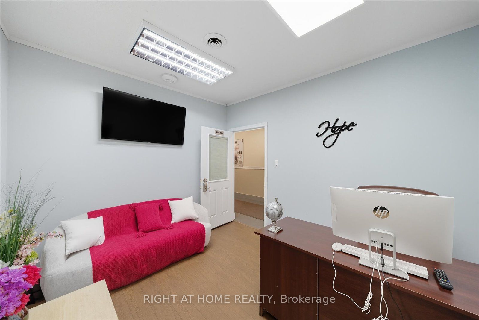 30-32 Progress Avenue Property Photo 8