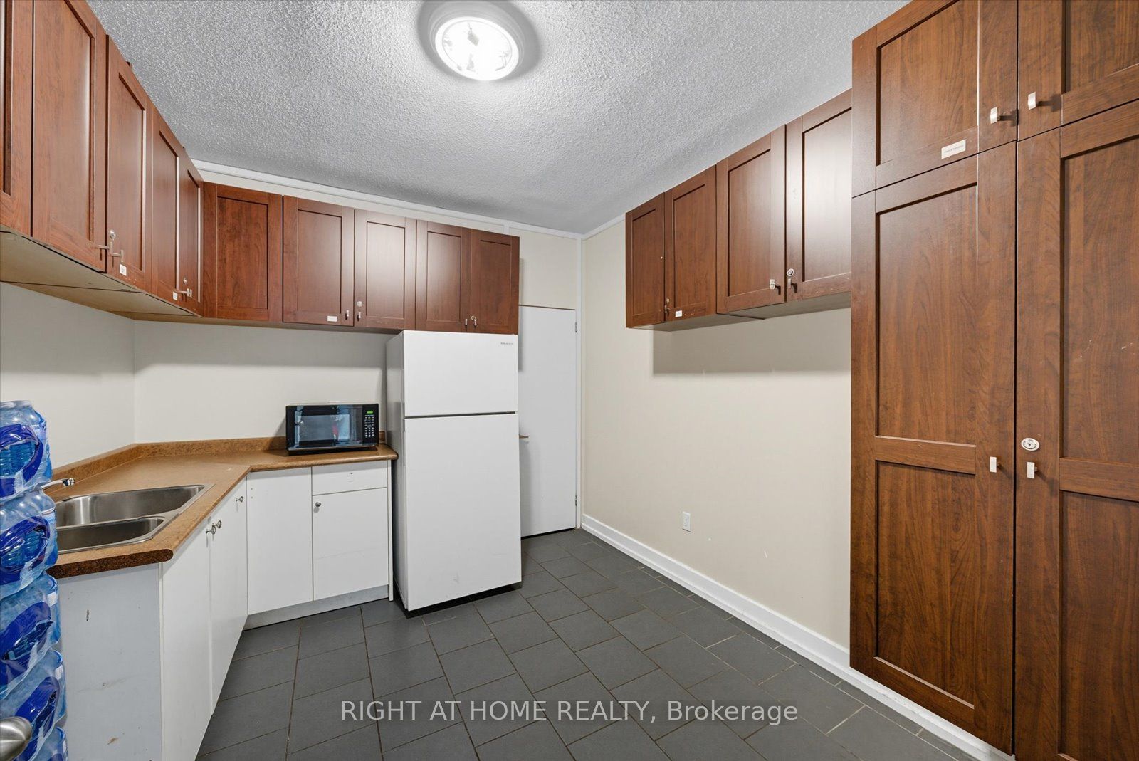 30-32 Progress Avenue Property Photo 13