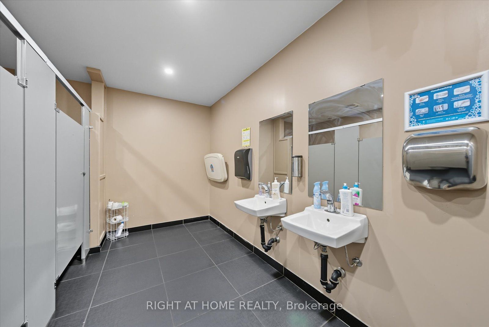 30-32 Progress Avenue Property Photo 35