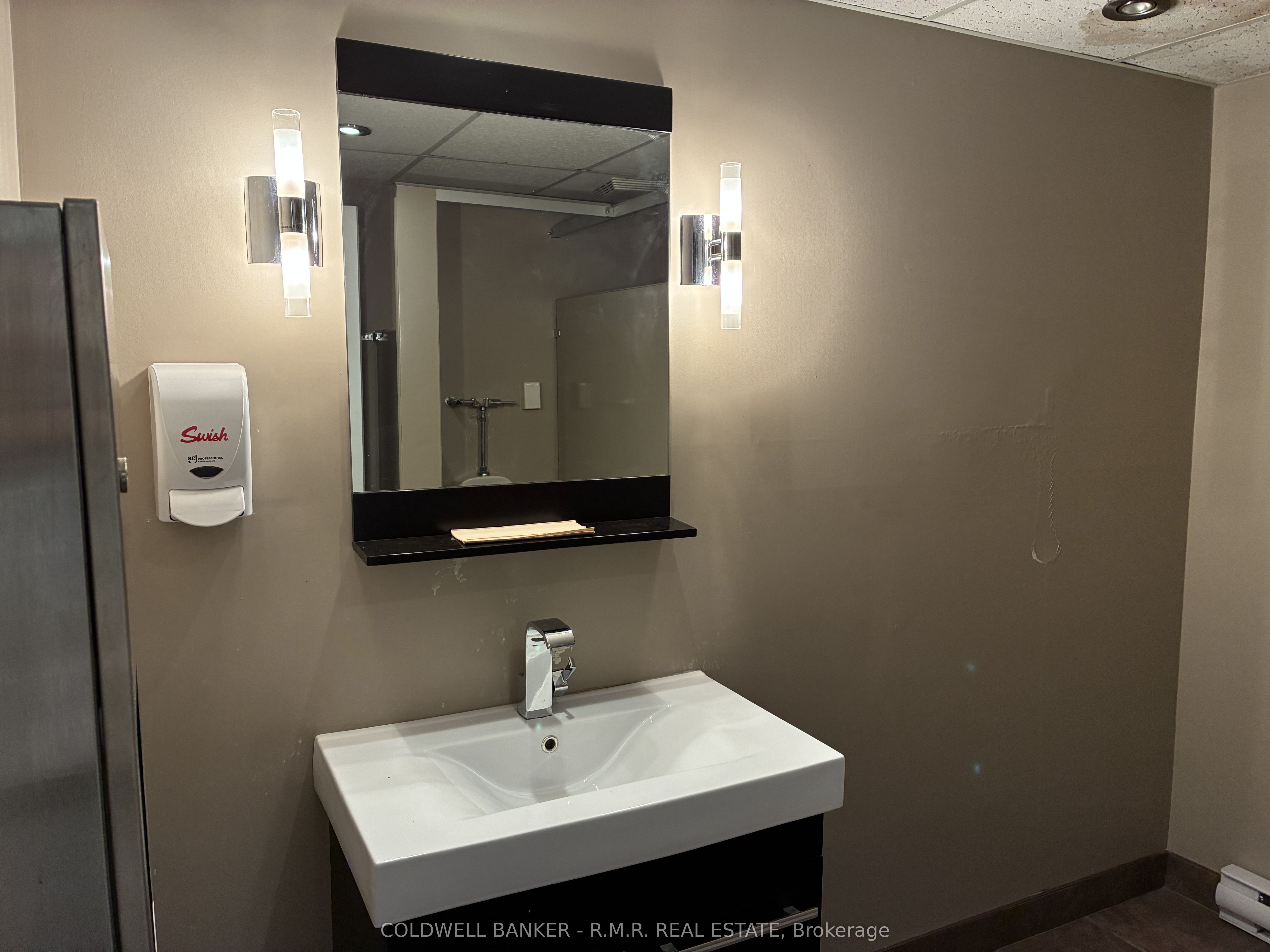 179 King Street E B2 Property Photo 9