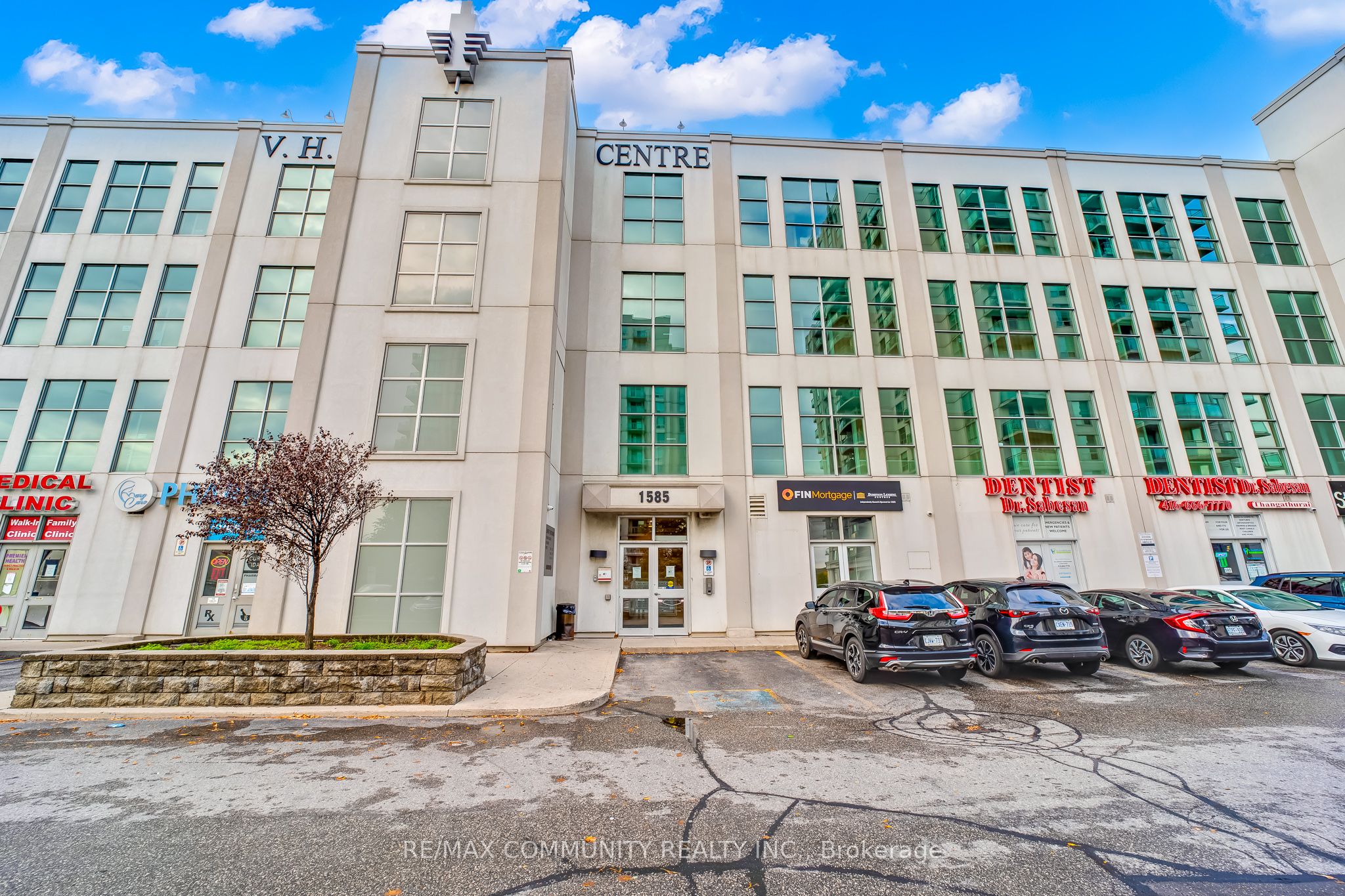 1585 Markham Road 310 Property Photo 1