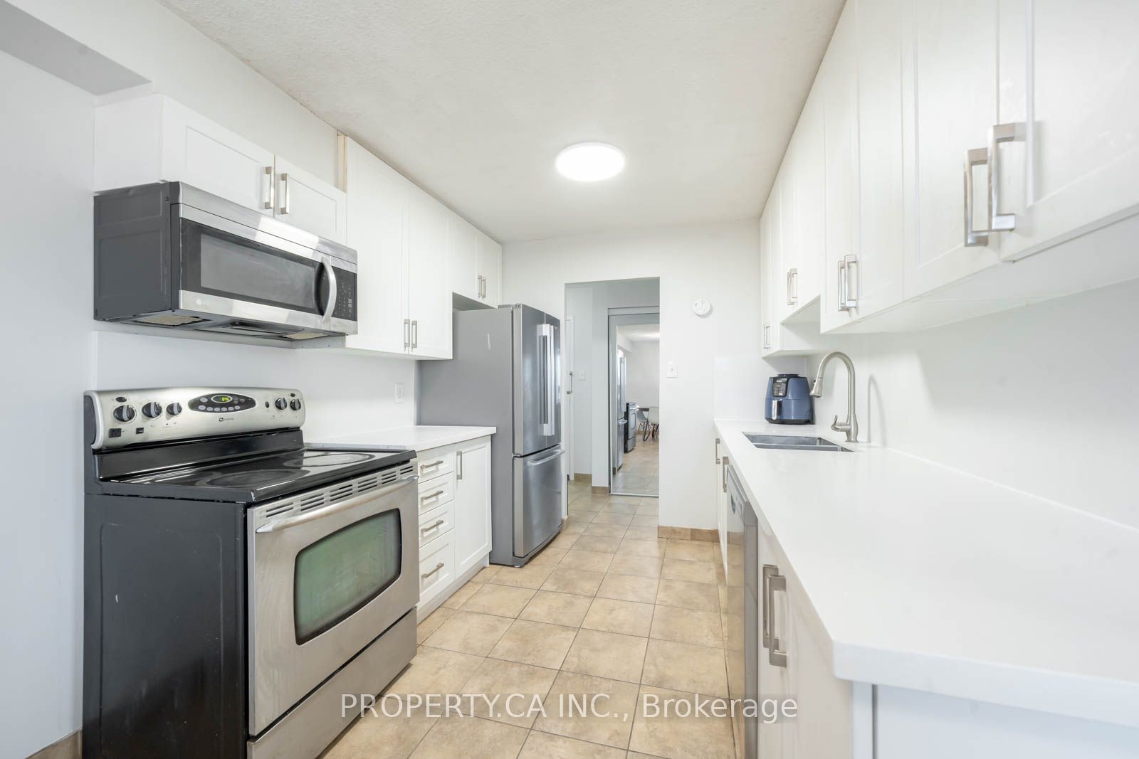 121 Trudelle Street 609 Property Photo 15