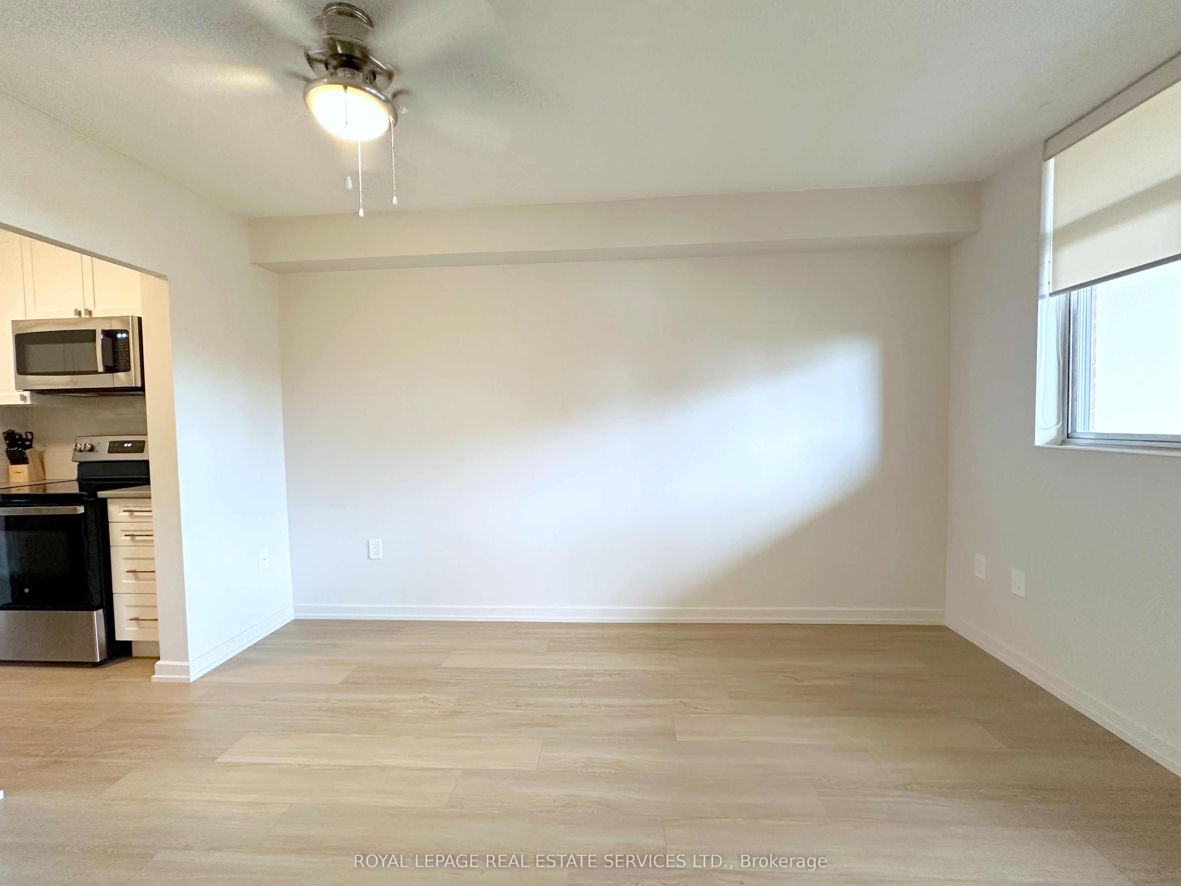 30 Denton Avenue 802 Property Photo 3