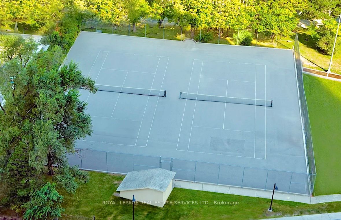 30 Denton Avenue 802 Property Photo 18