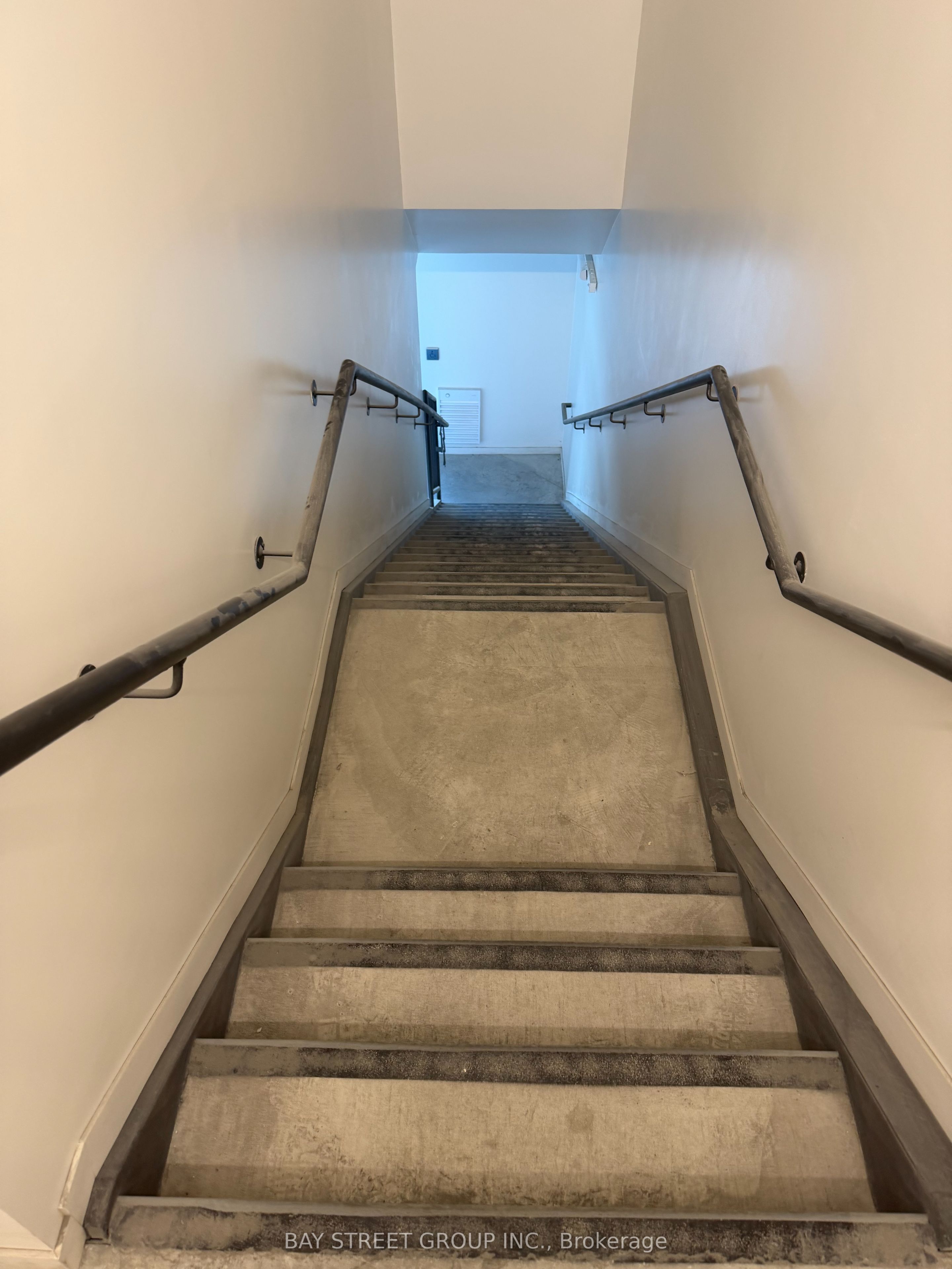 2450 Morningside Avenue 12 Property Photo 5