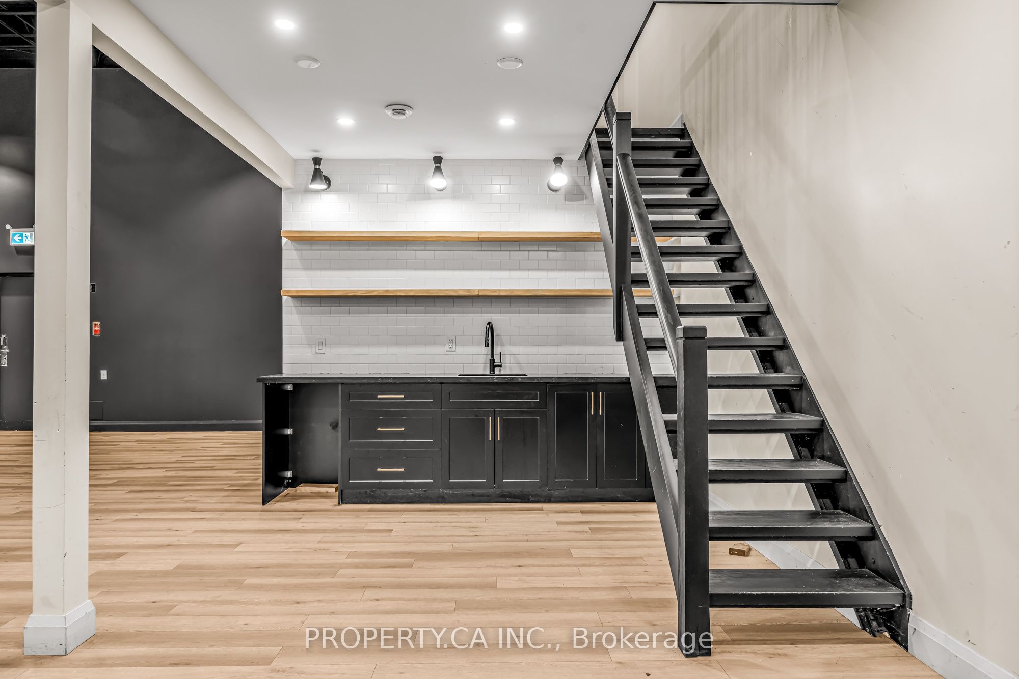 793 Pharmacy Avenue 118 Property Photo 3