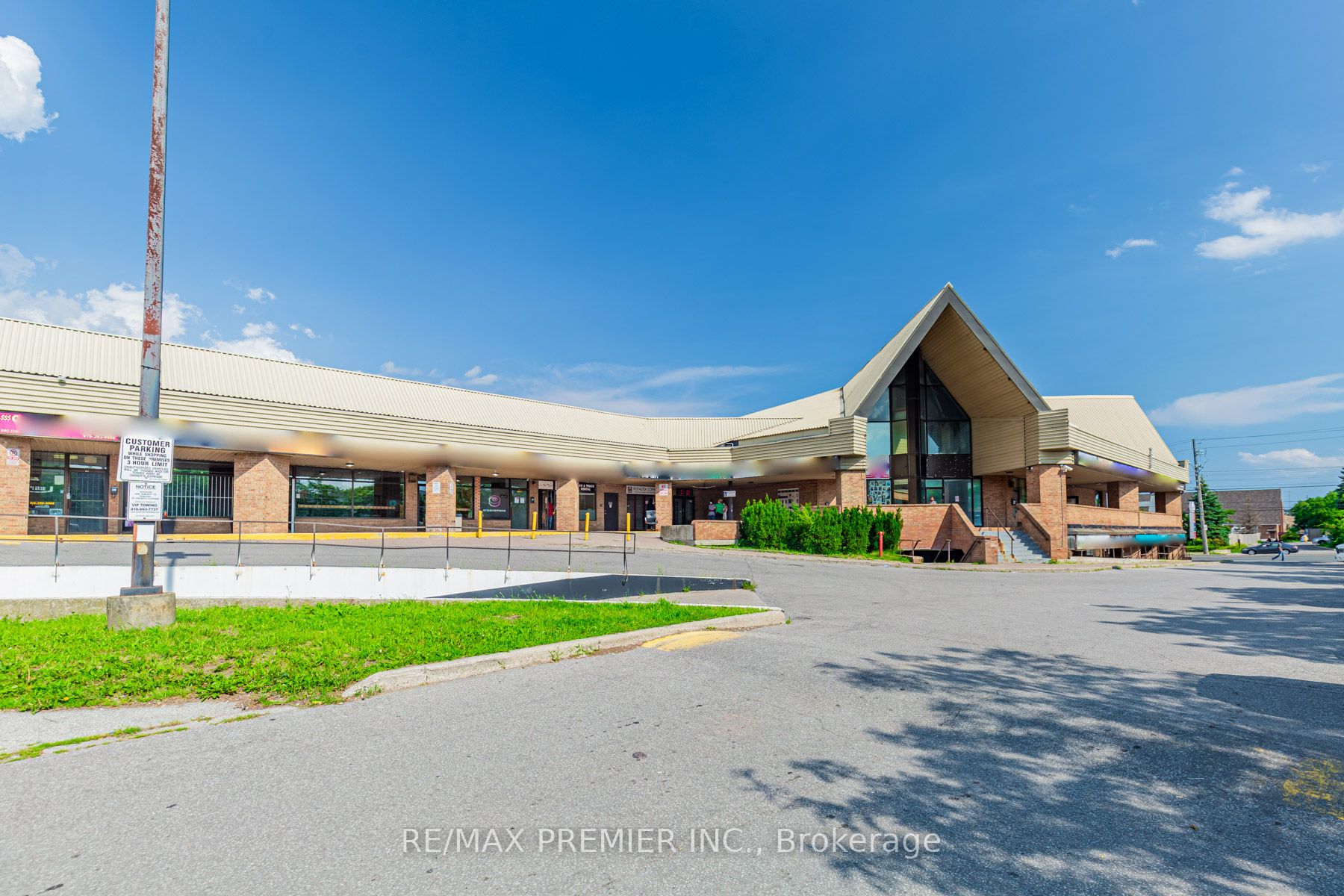 880 Ellesmere Road S101 Property Photo 2