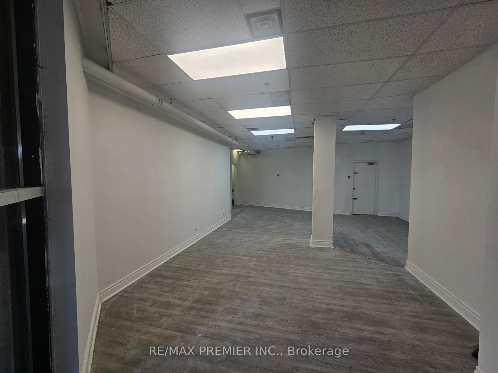 880 Ellesmere Road S101 Property Photo 4