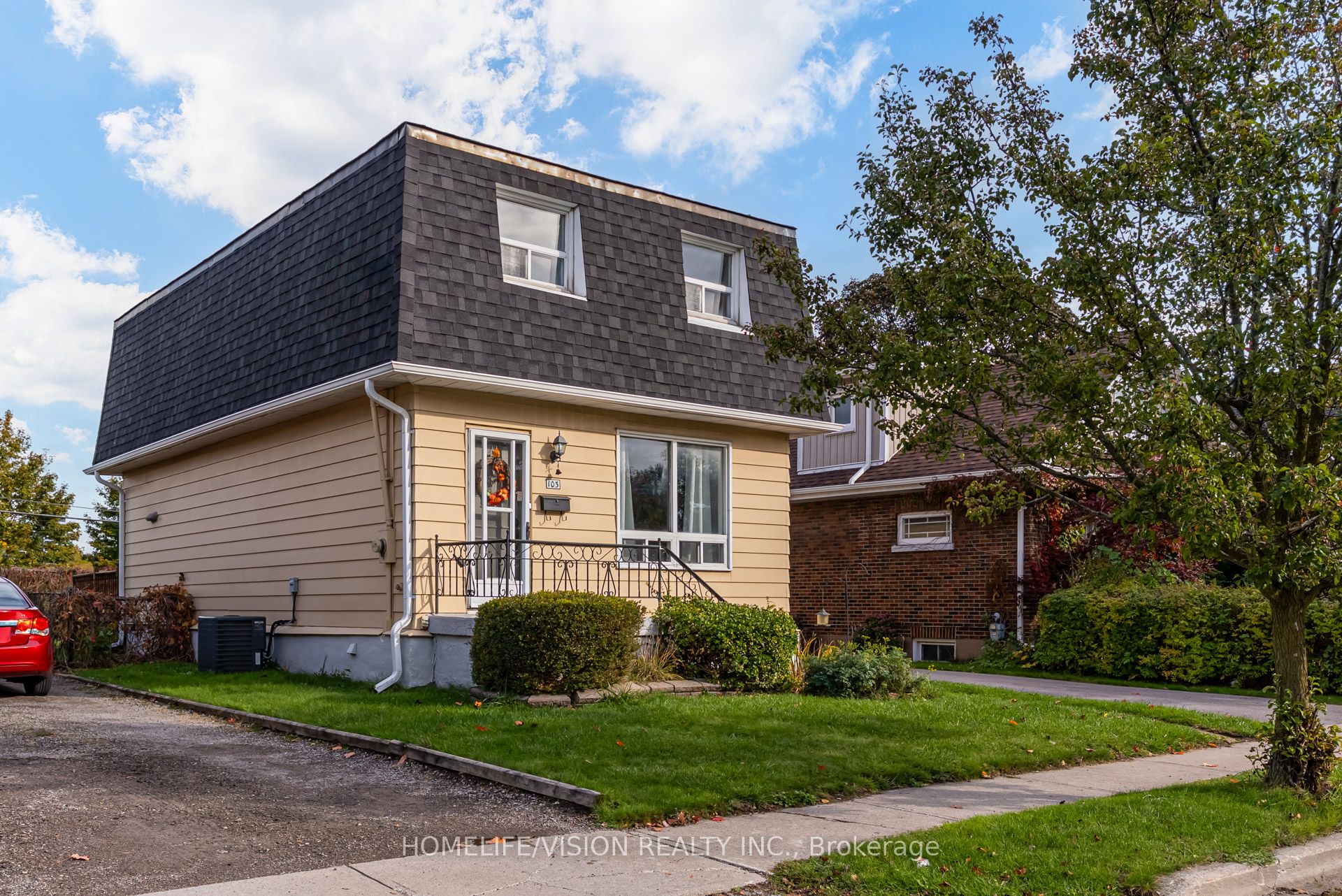 103 Gladstone Avenue Property Photo 2