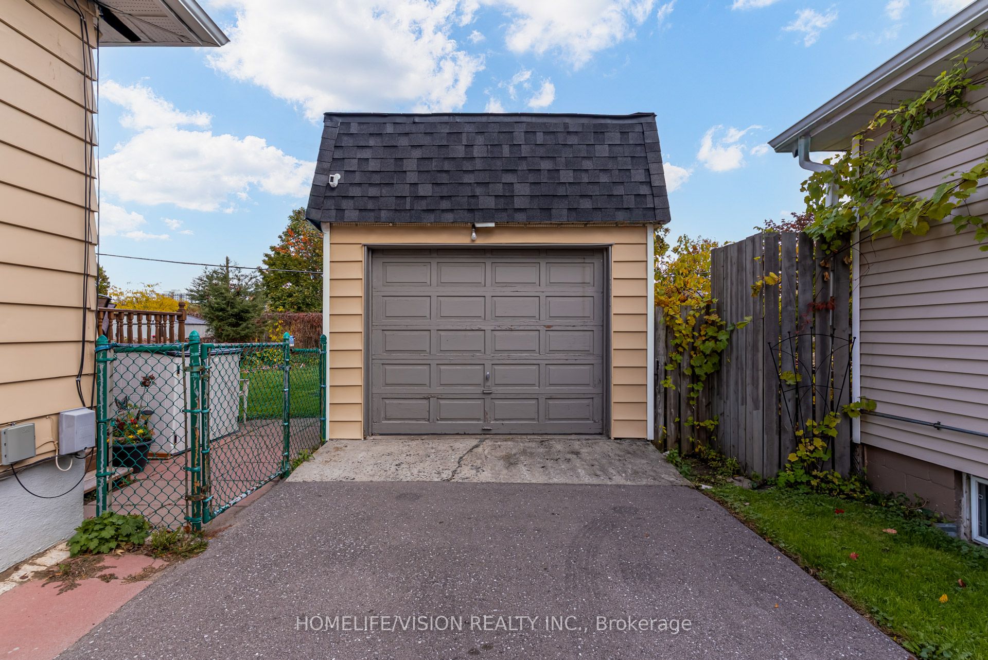 103 Gladstone Avenue Property Photo 42