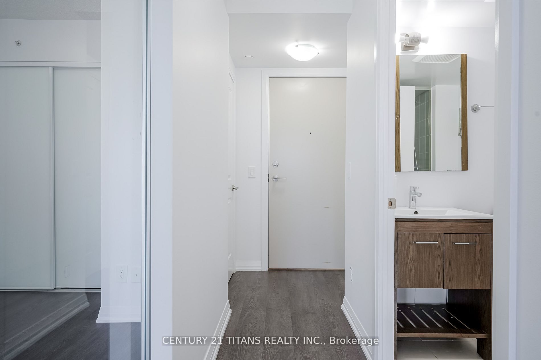 30 Meadowglen Place 203 Property Photo 6
