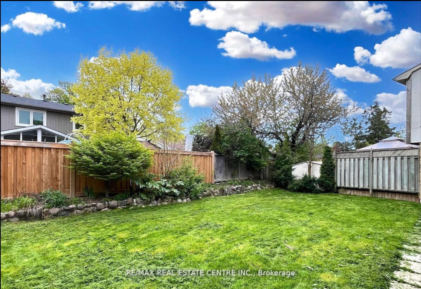 25 Ivanic Court Property Photo 4