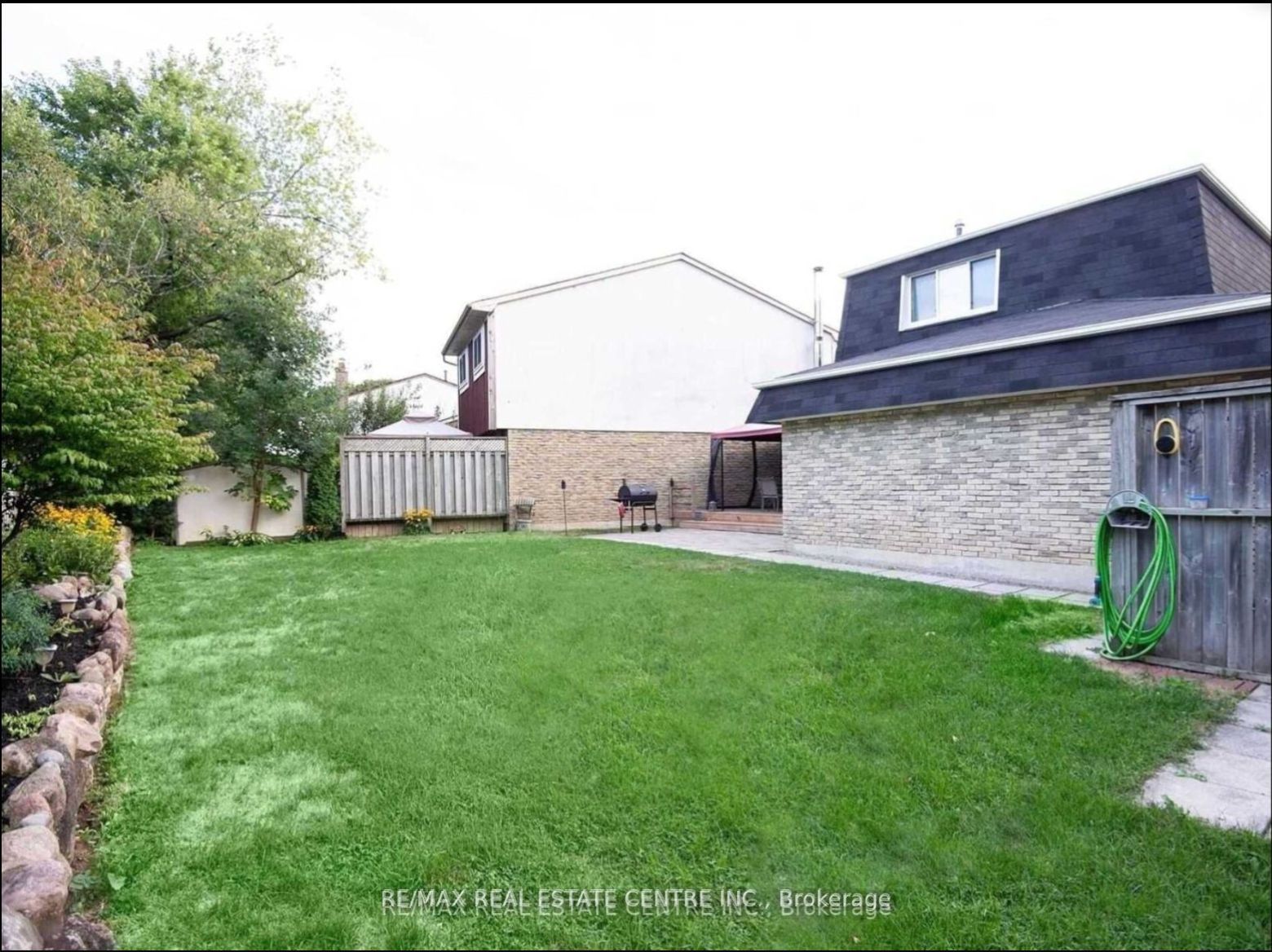 25 Ivanic Court Property Photo 7