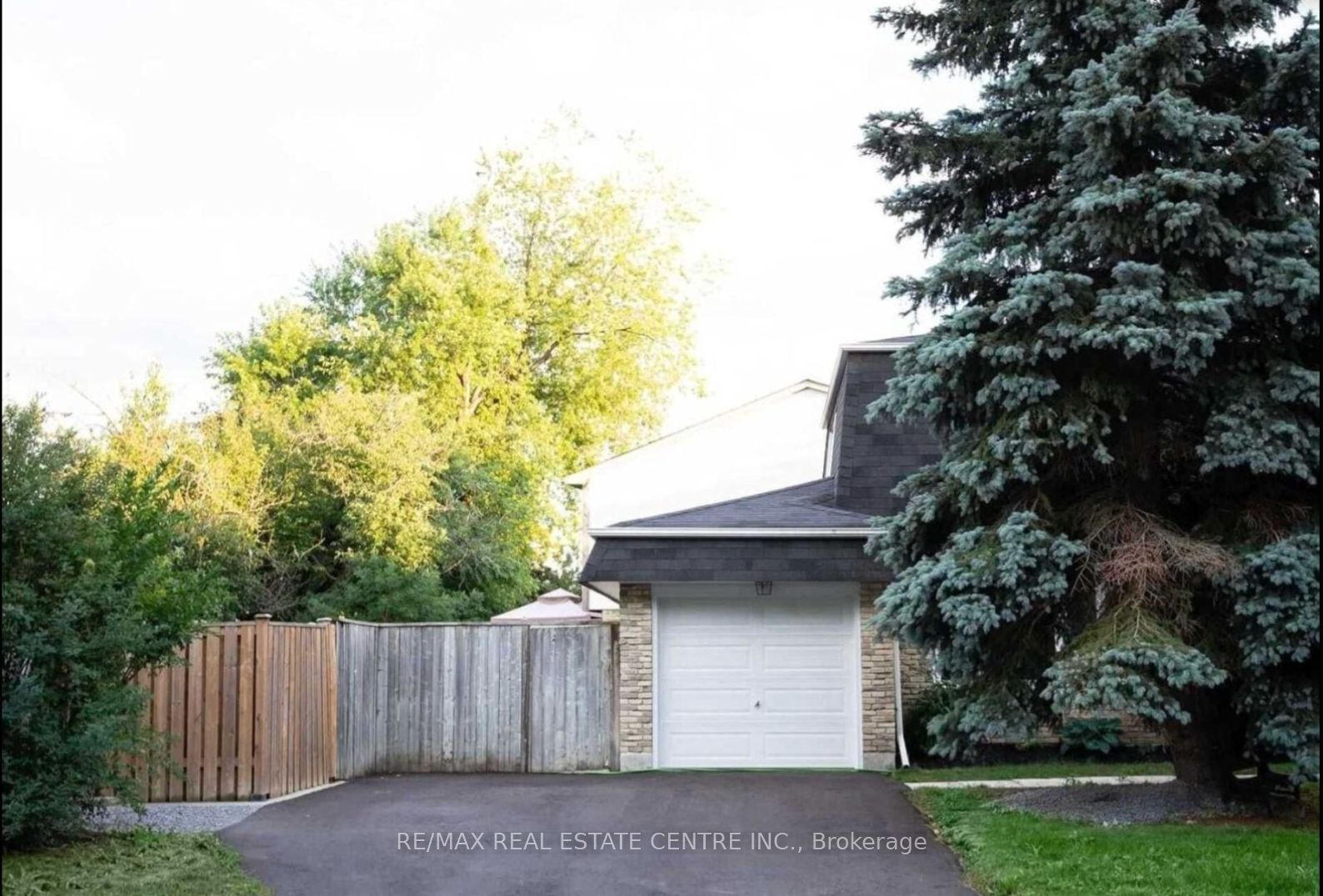 25 Ivanic Court Property Photo 9
