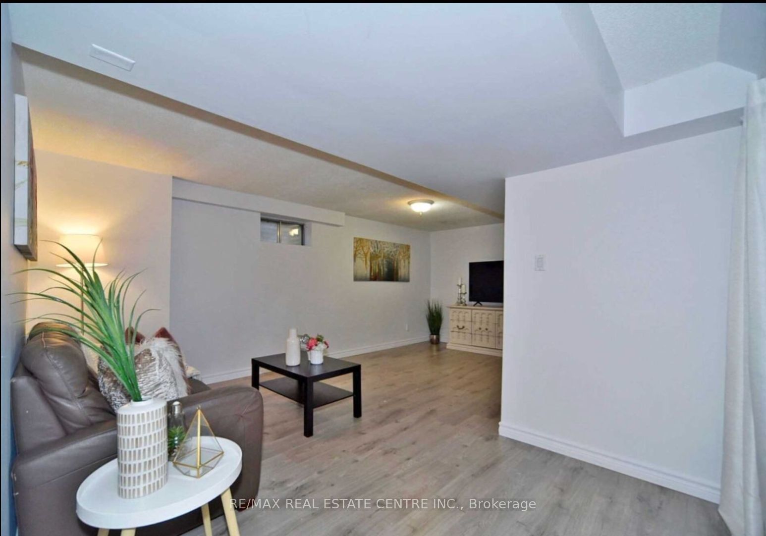 25 Ivanic Court Property Photo 11