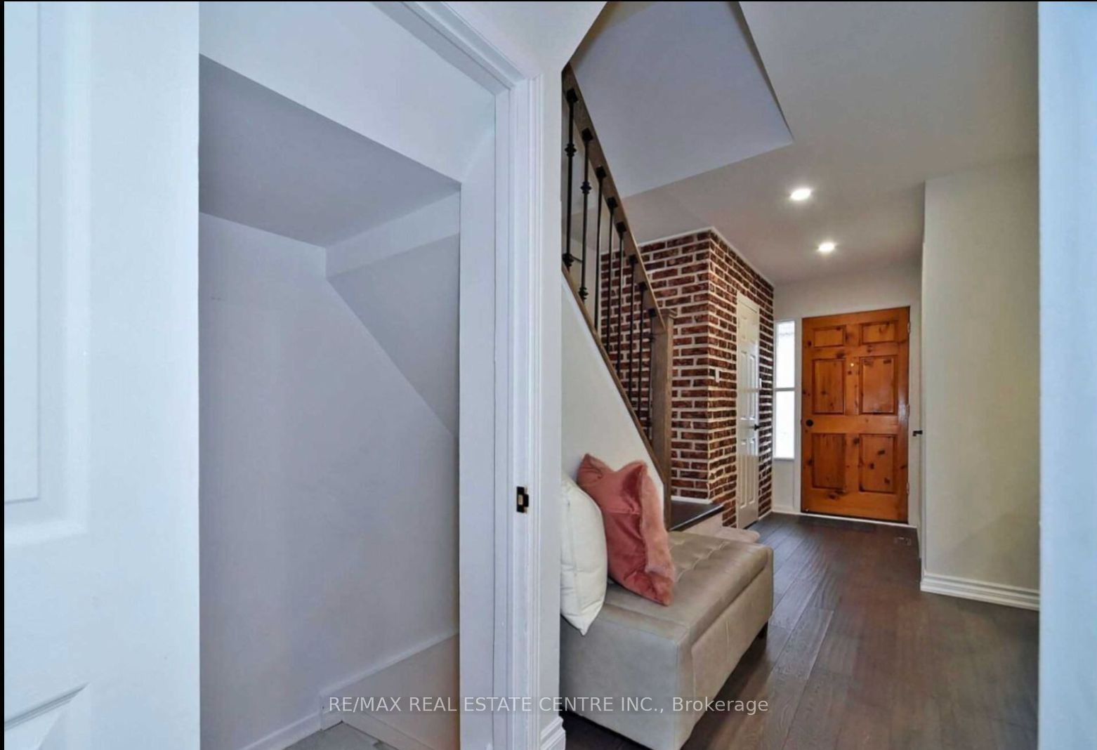 25 Ivanic Court Property Photo 12