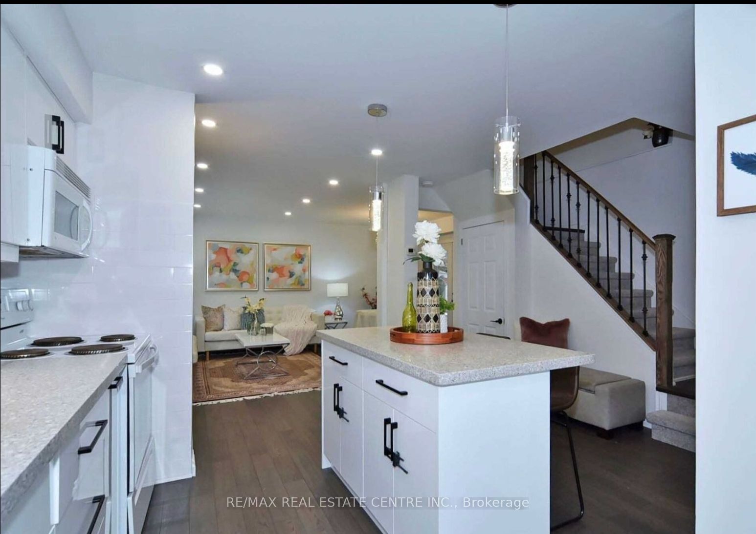 25 Ivanic Court Property Photo 22