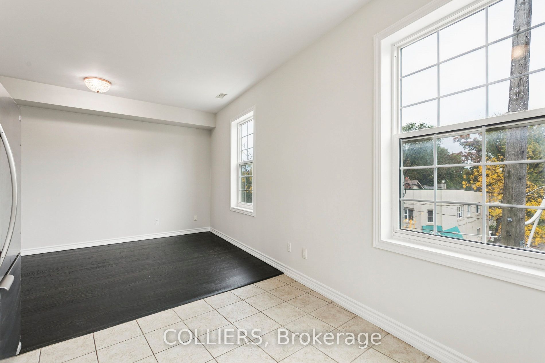 990 Kingston Road Property Photo 5