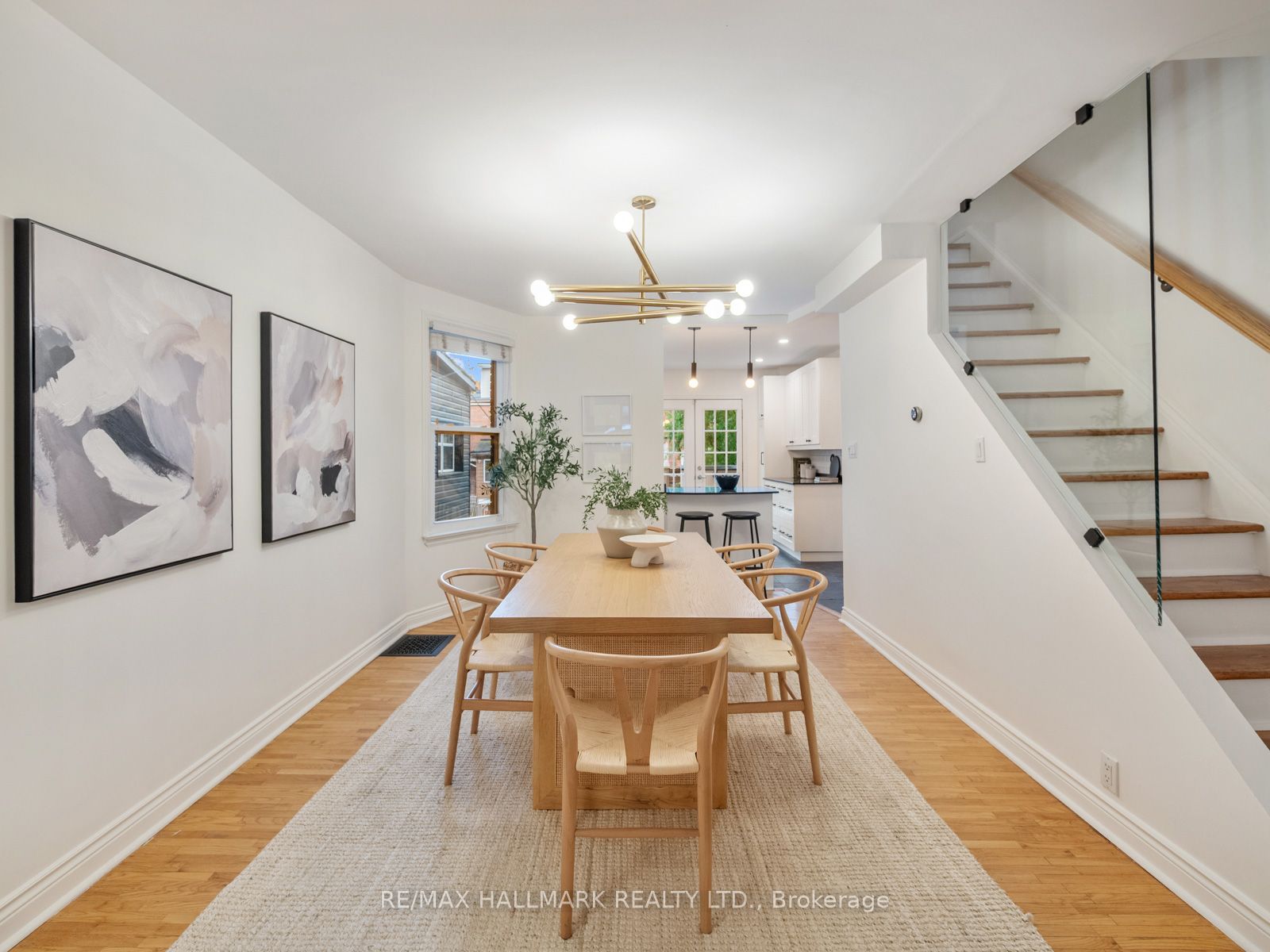 31 Tennis Crescent Property Photo 7