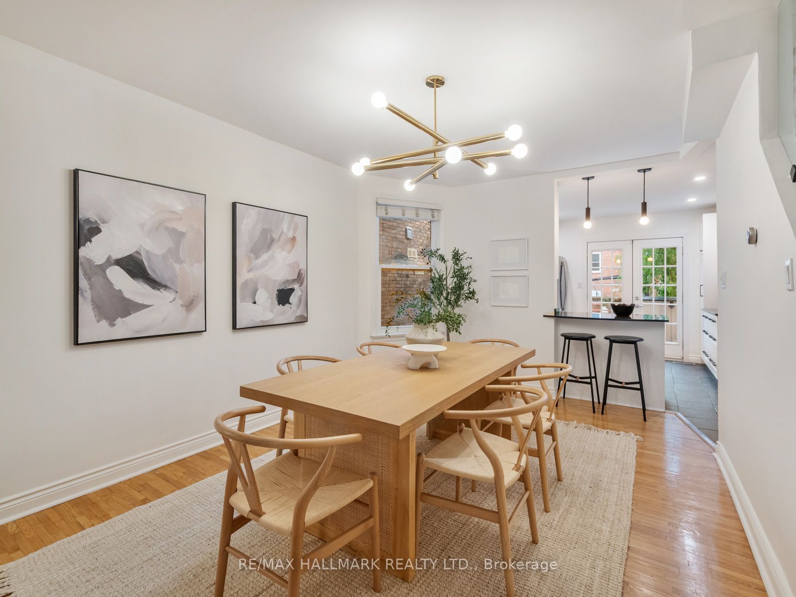 31 Tennis Crescent Property Photo 8