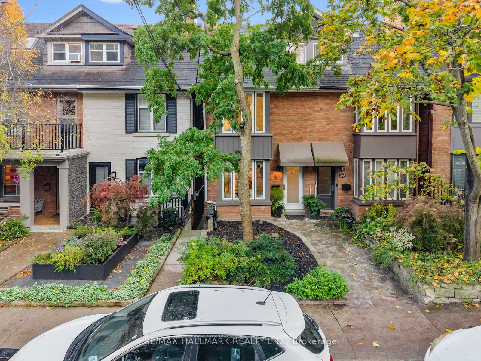 31 Tennis Crescent Property Photo 47