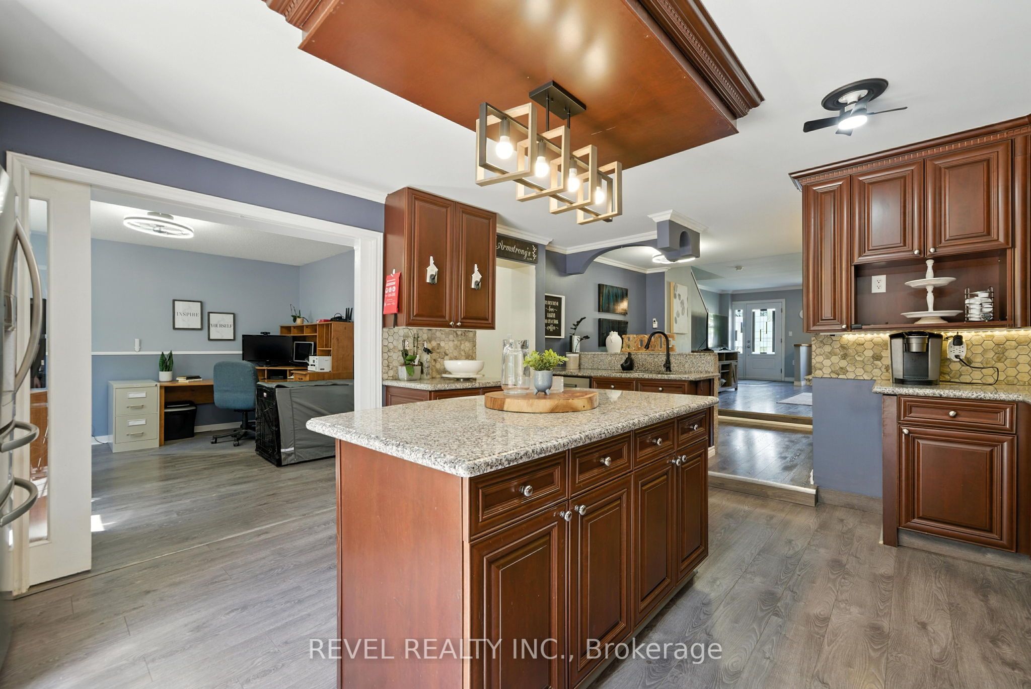 57 Rosehill Boulevard Property Photo 4