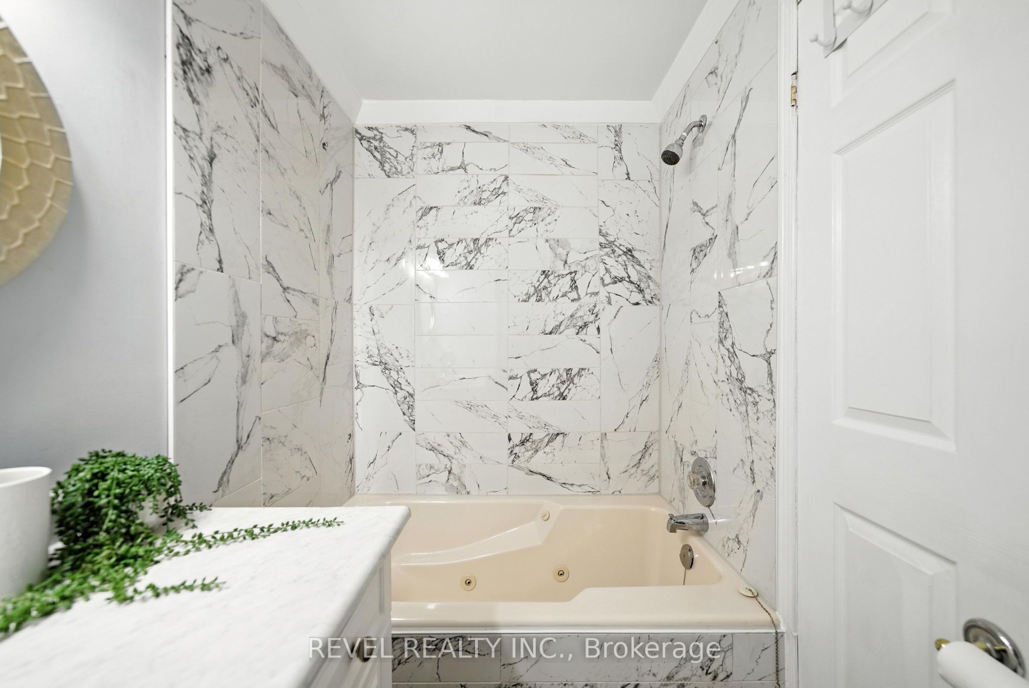 57 Rosehill Boulevard Property Photo 6