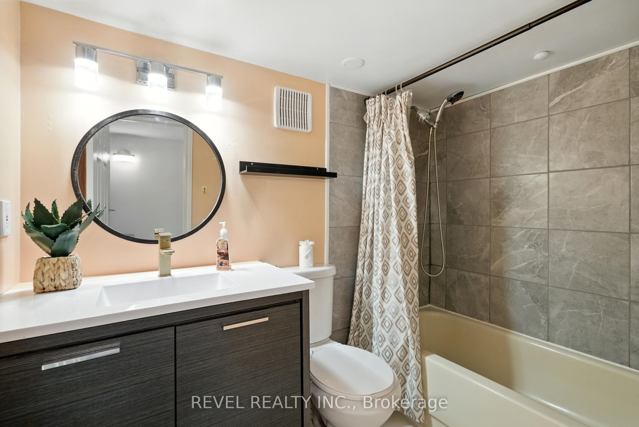 57 Rosehill Boulevard Property Photo 14