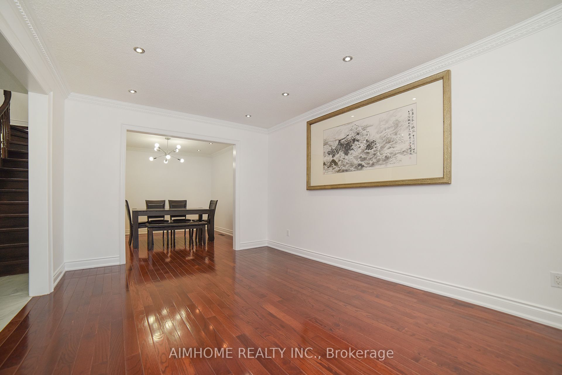 213 Hupfield Trail Property Photo 11