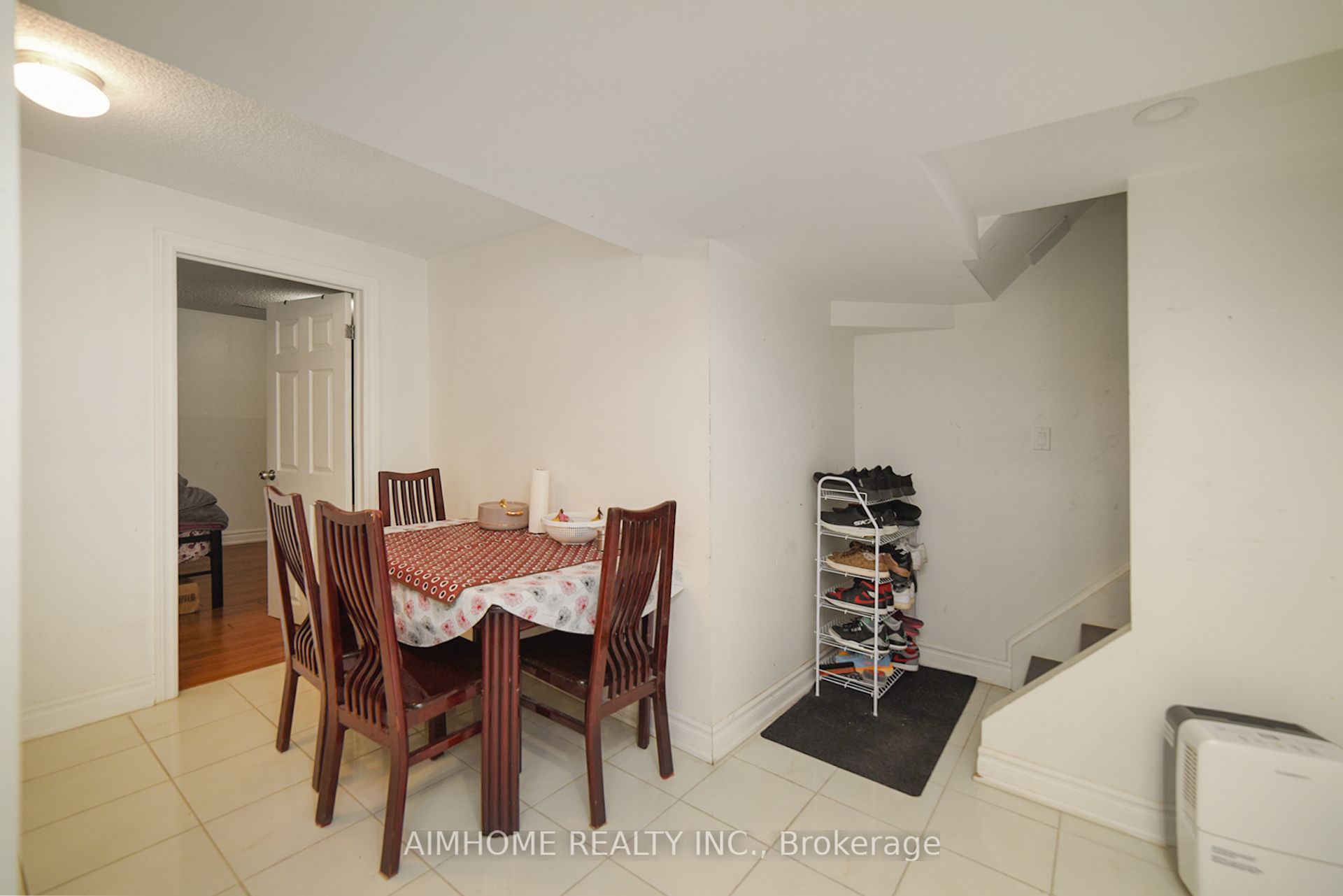 213 Hupfield Trail Property Photo 39