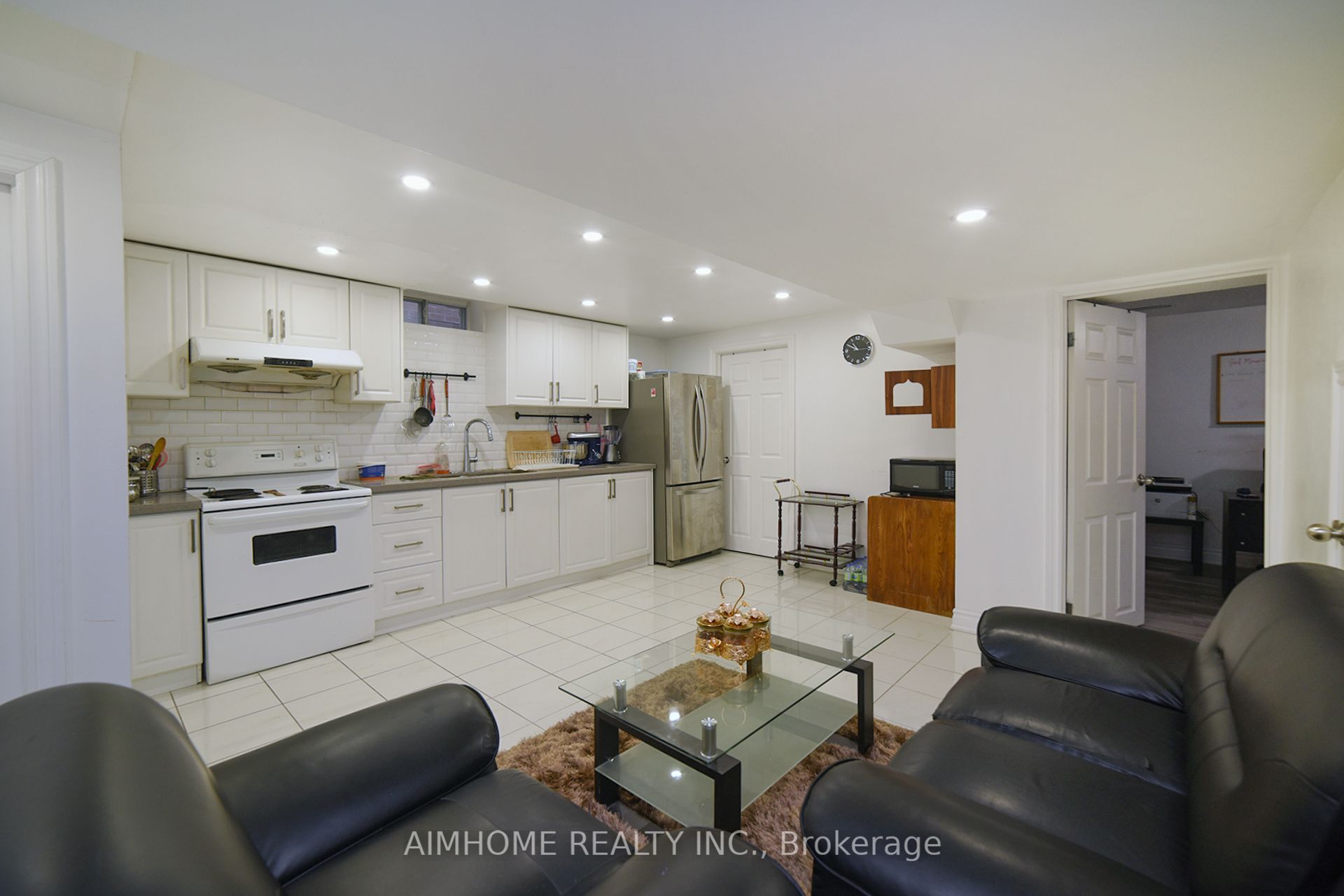 213 Hupfield Trail Property Photo 41