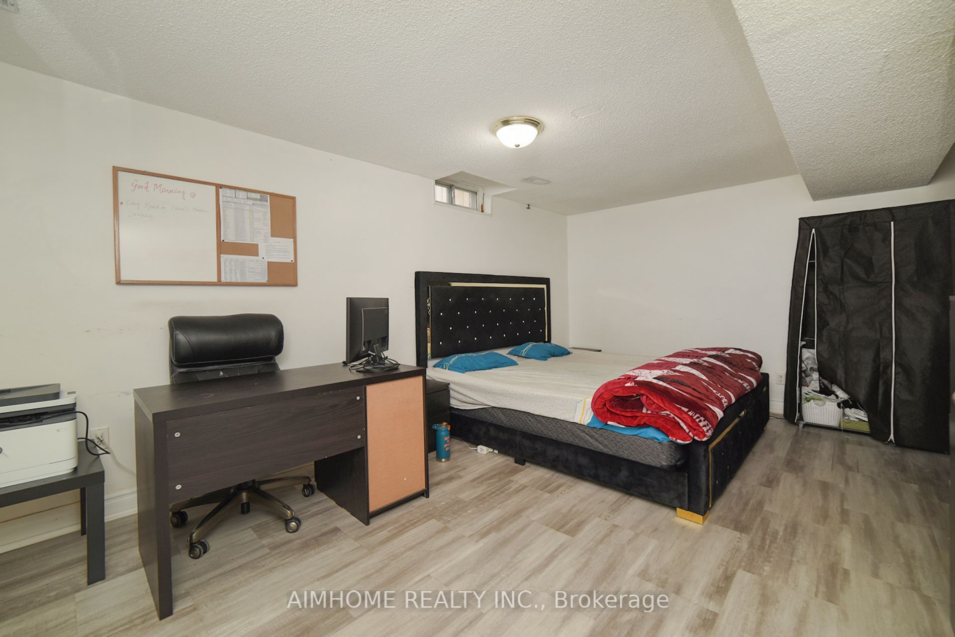 213 Hupfield Trail Property Photo 42