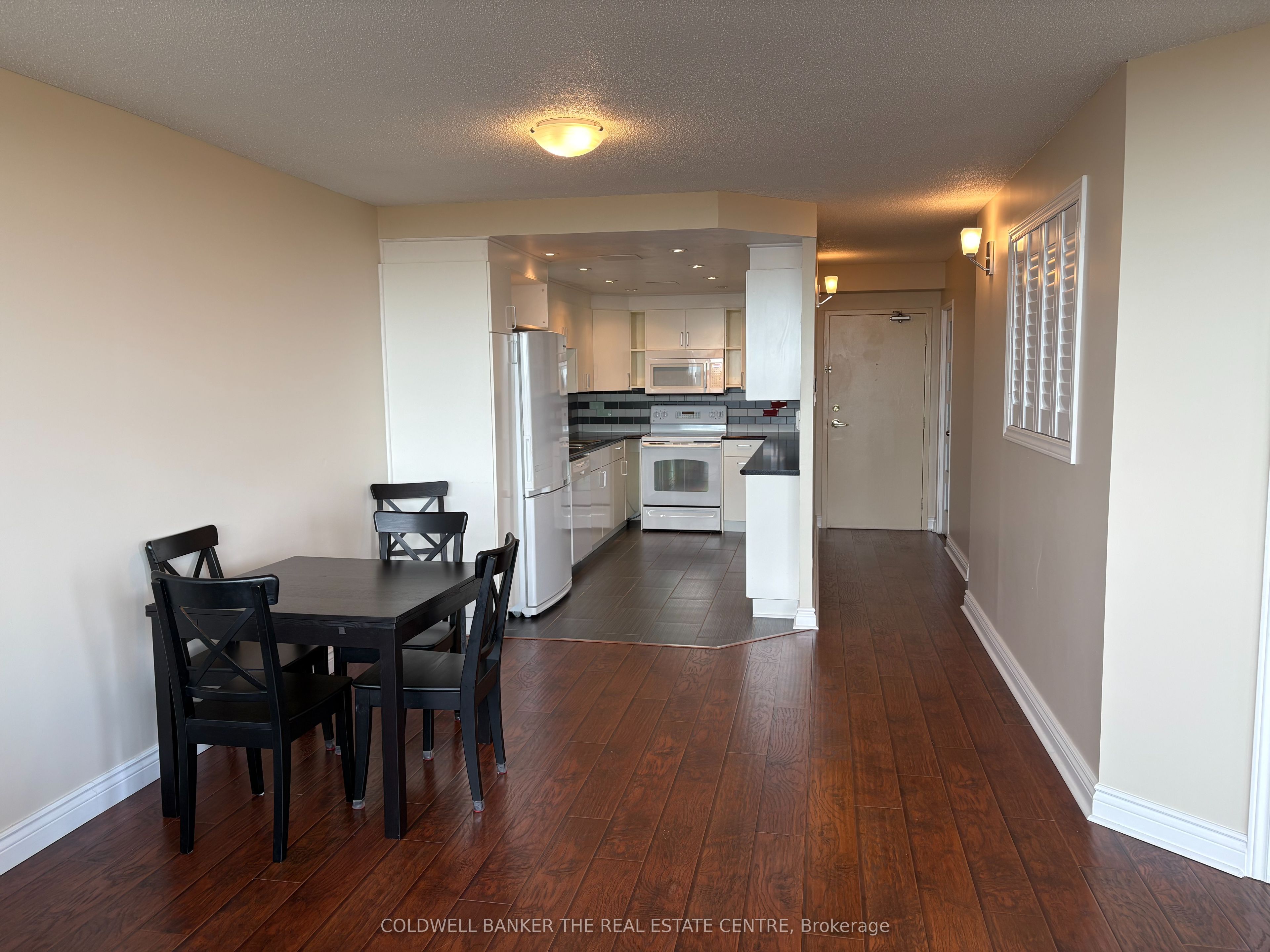 121 Ling Road 1211 Property Photo 4