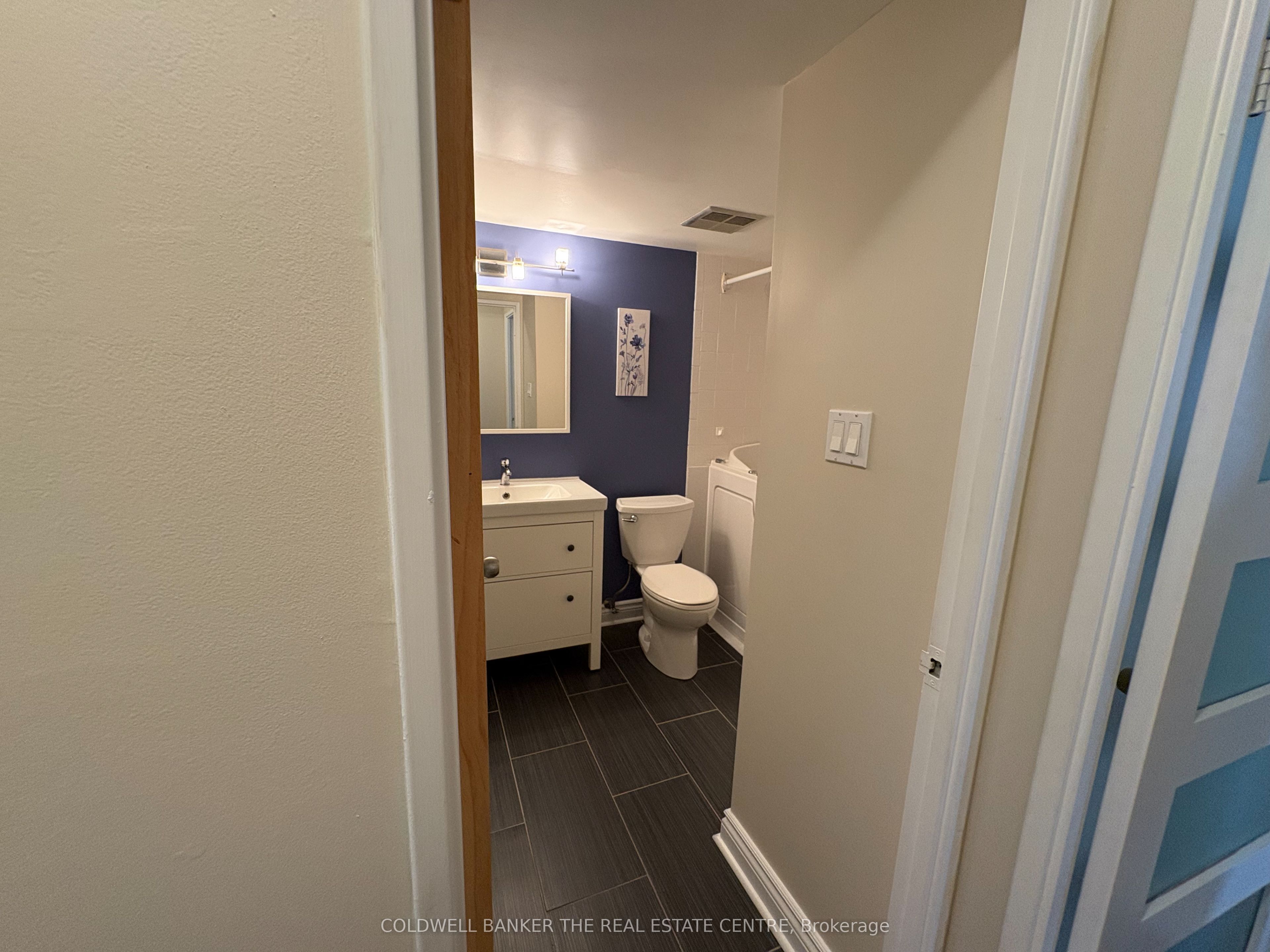 121 Ling Road 1211 Property Photo 11