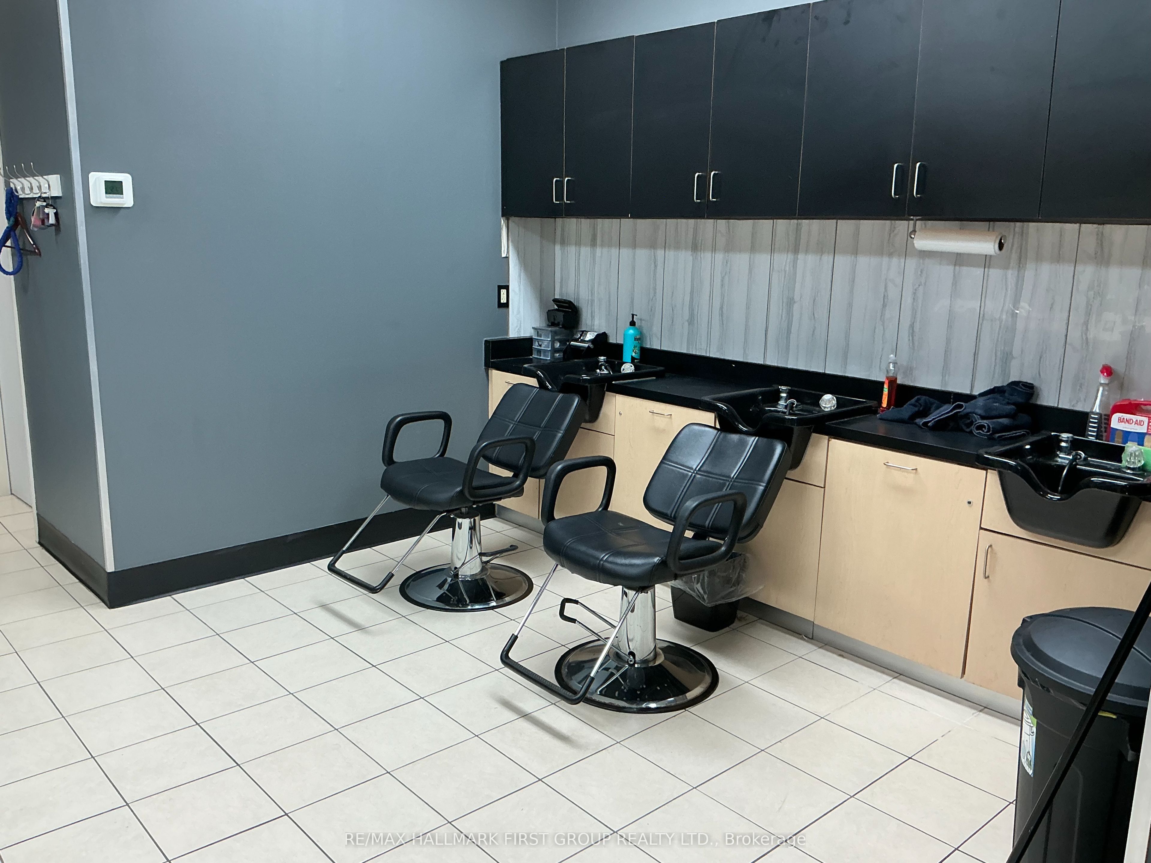 1965 Salem Road N 8 Property Photo 8