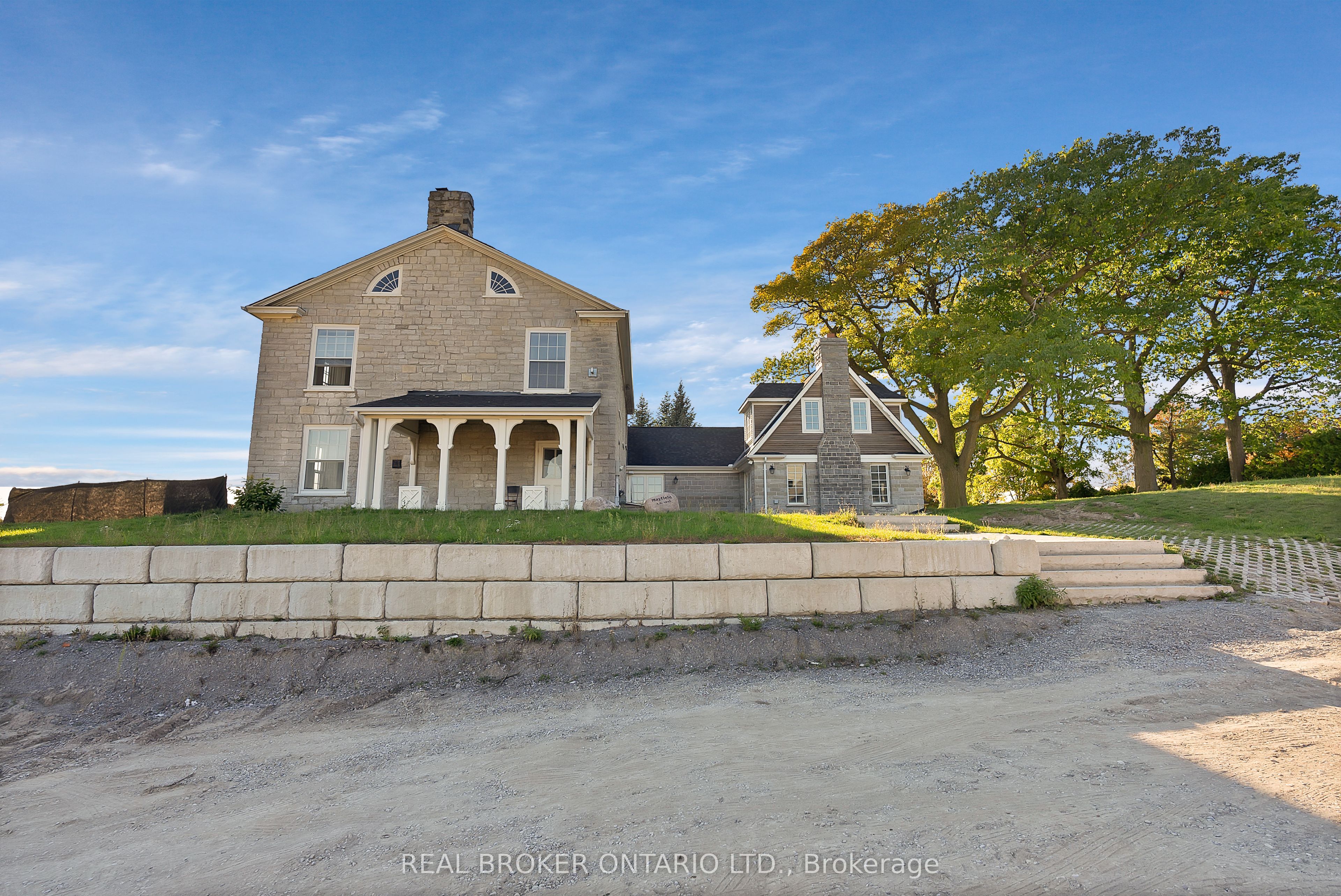 780 Garden Street Property Photo 2