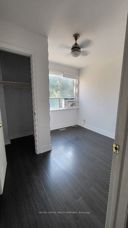 2637 Eglinton Avenue E Property Photo 6