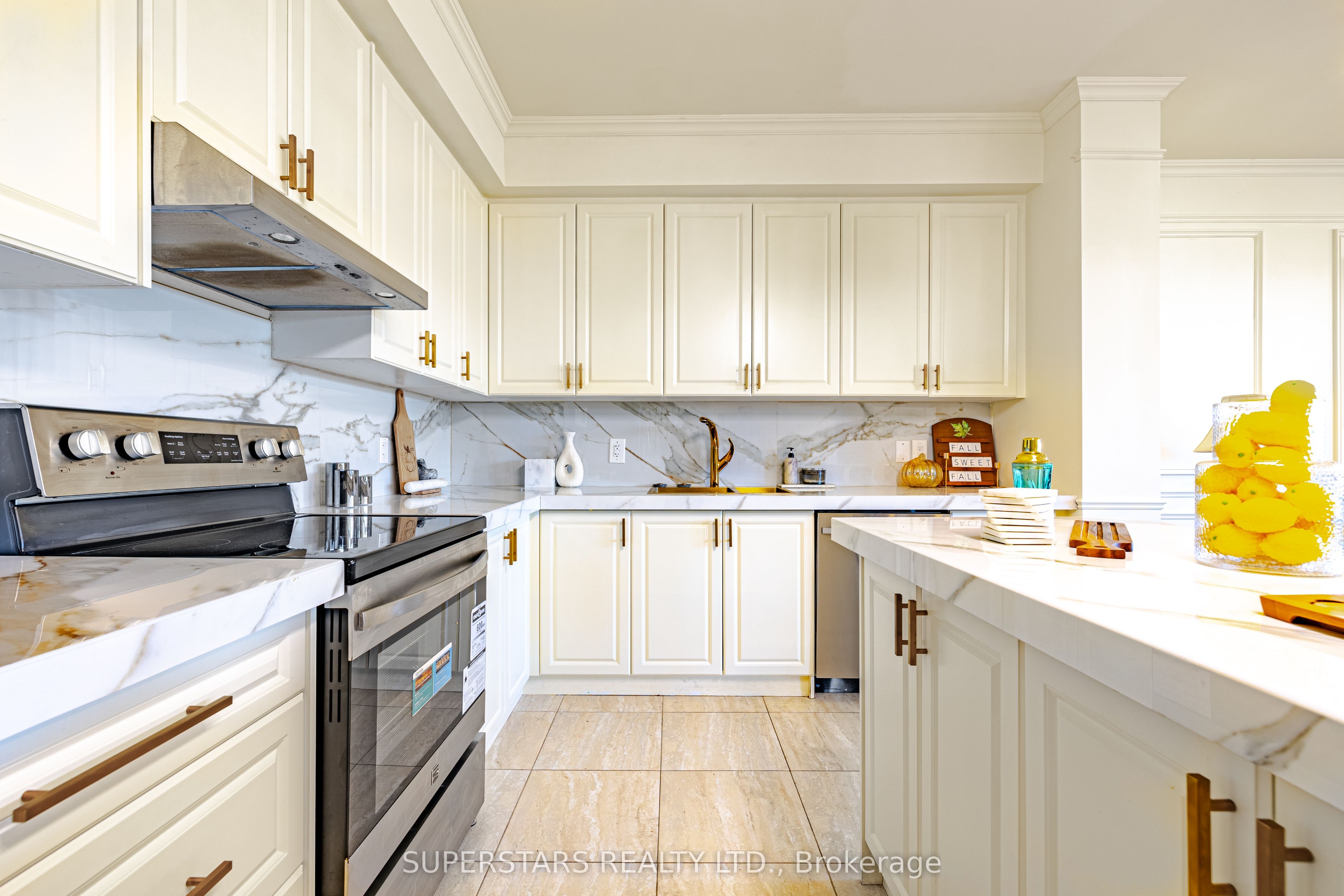 56 Chelliah Court Property Photo 8